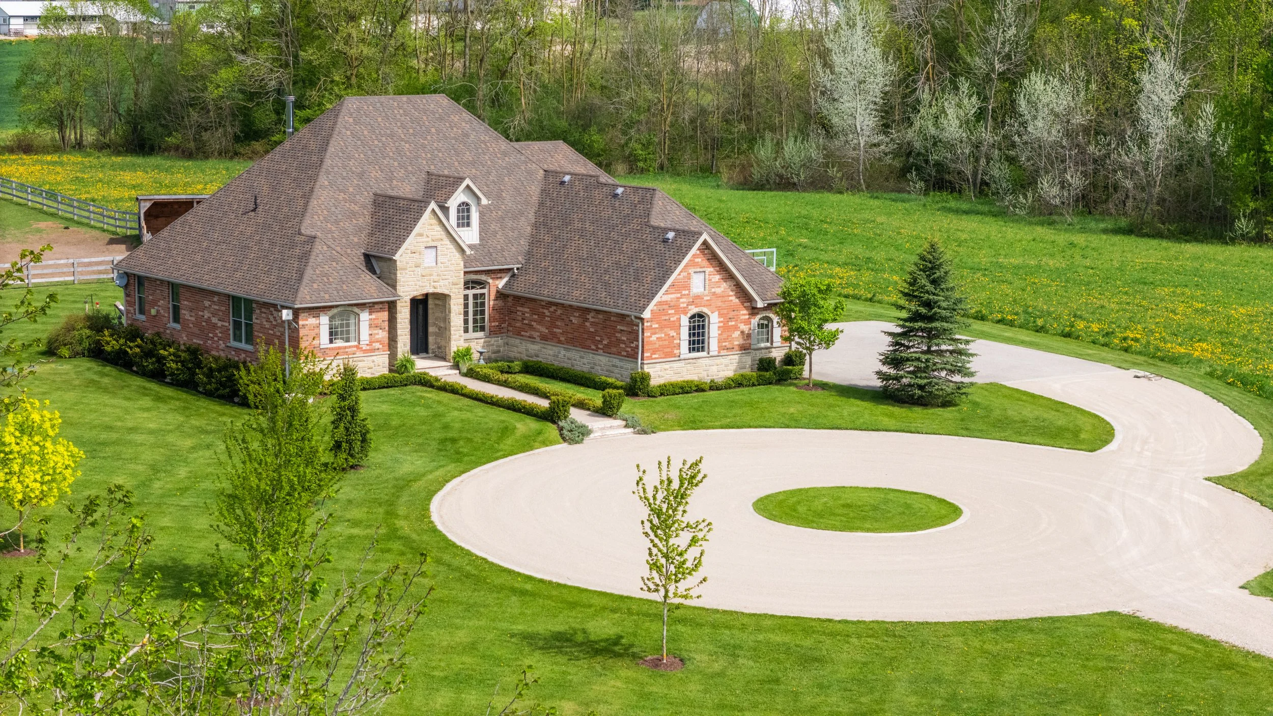 39-  7256 County Road 18 - Elora - Modern Movement Creative Inc - PHOTOG- Mitch Hubble - May 20, 2026.jpg