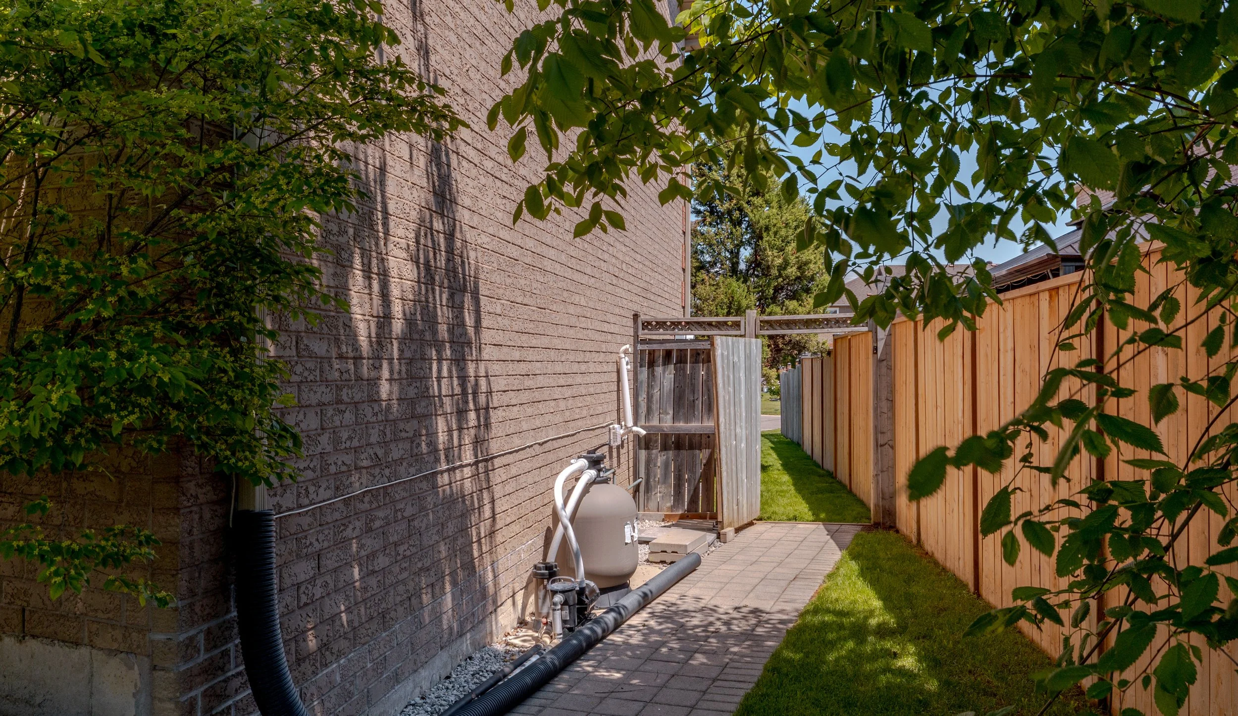 6- 26 JOLLEY CRT - BOLTON - Modern Movement Creative Inc - PHOTOG- Mitch Hubble - May 29, 2026.jpg