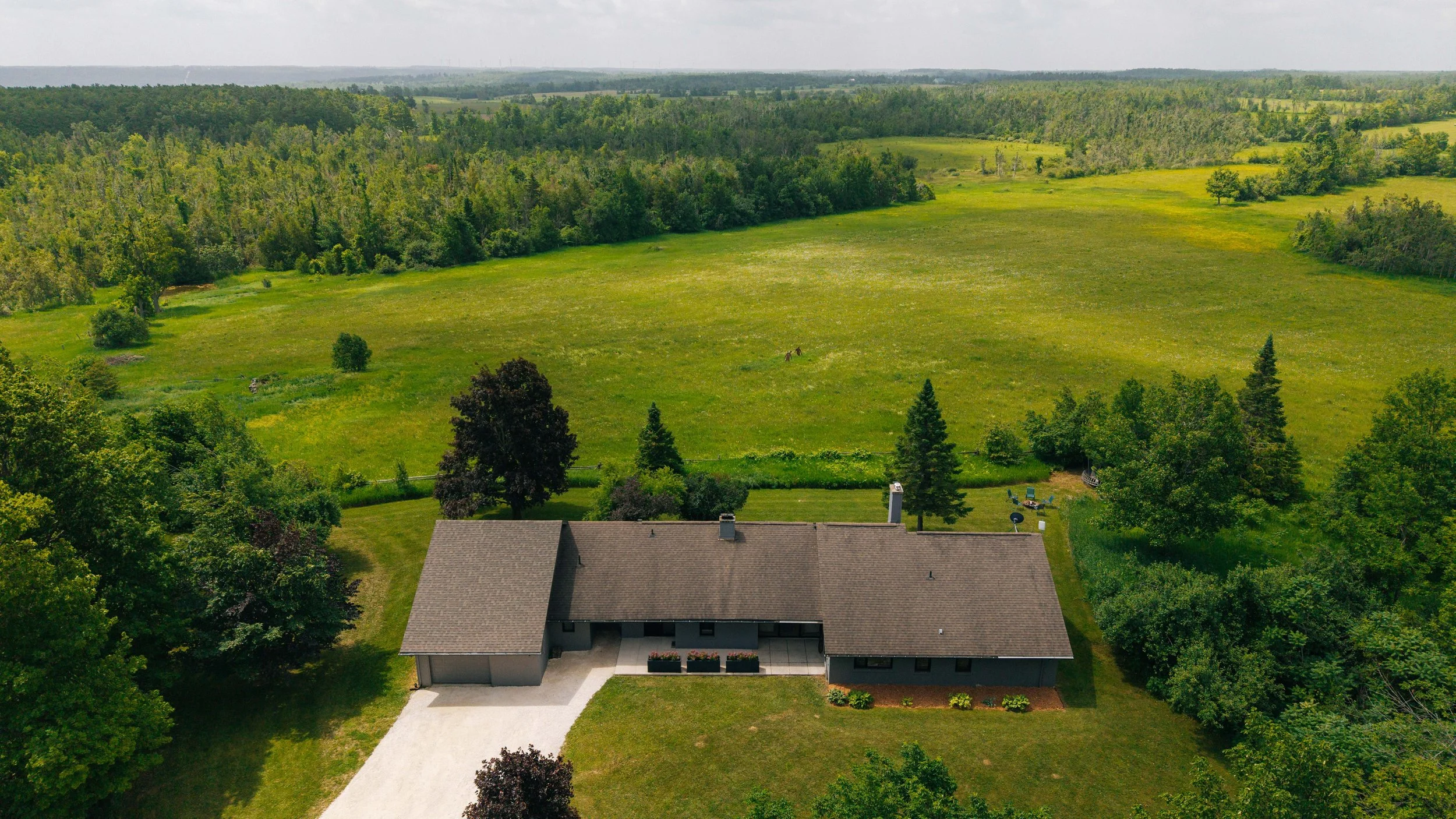 78- 2726 Concession 10 - Glen Huron - Modern Movement Creative Inc - PHOTOG- Mitch Hubble - July 01, 2026.jpg