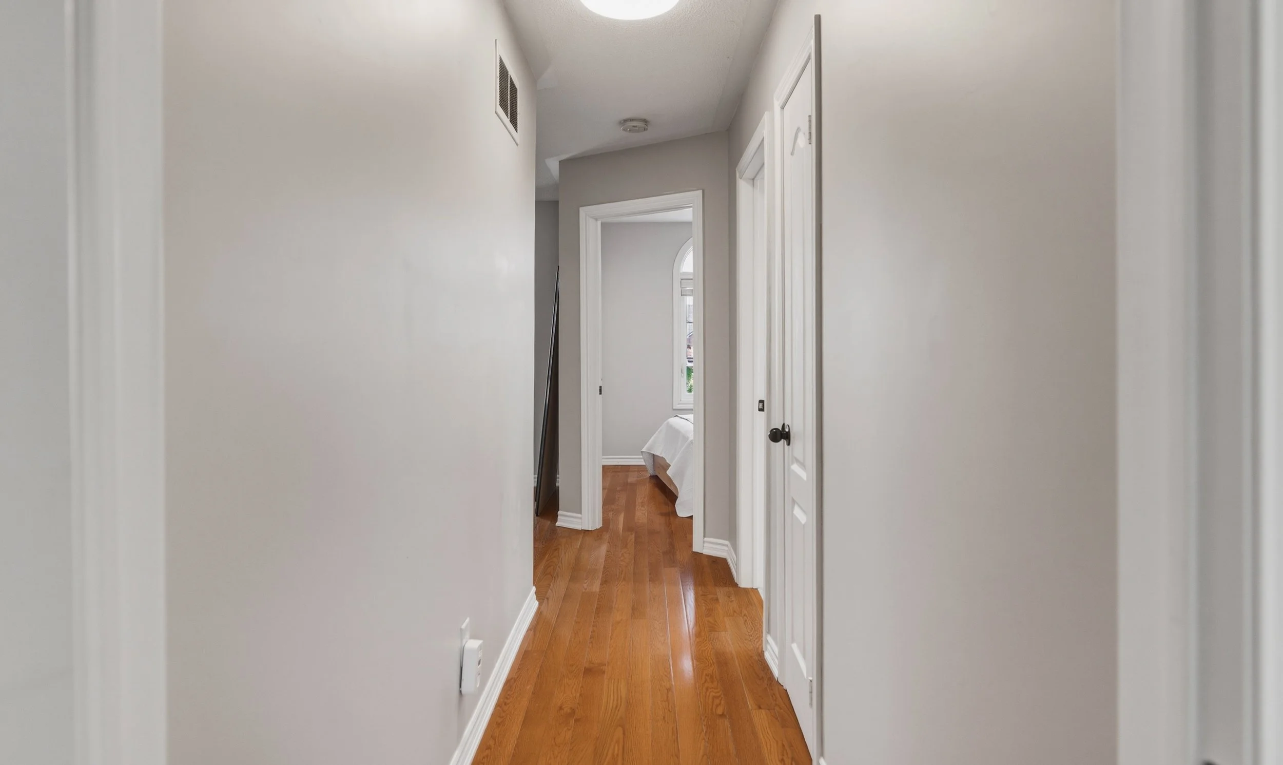 44- 26 JOLLEY CRT - BOLTON - Modern Movement Creative Inc - PHOTOG- Mitch Hubble - May 30, 2026.jpg