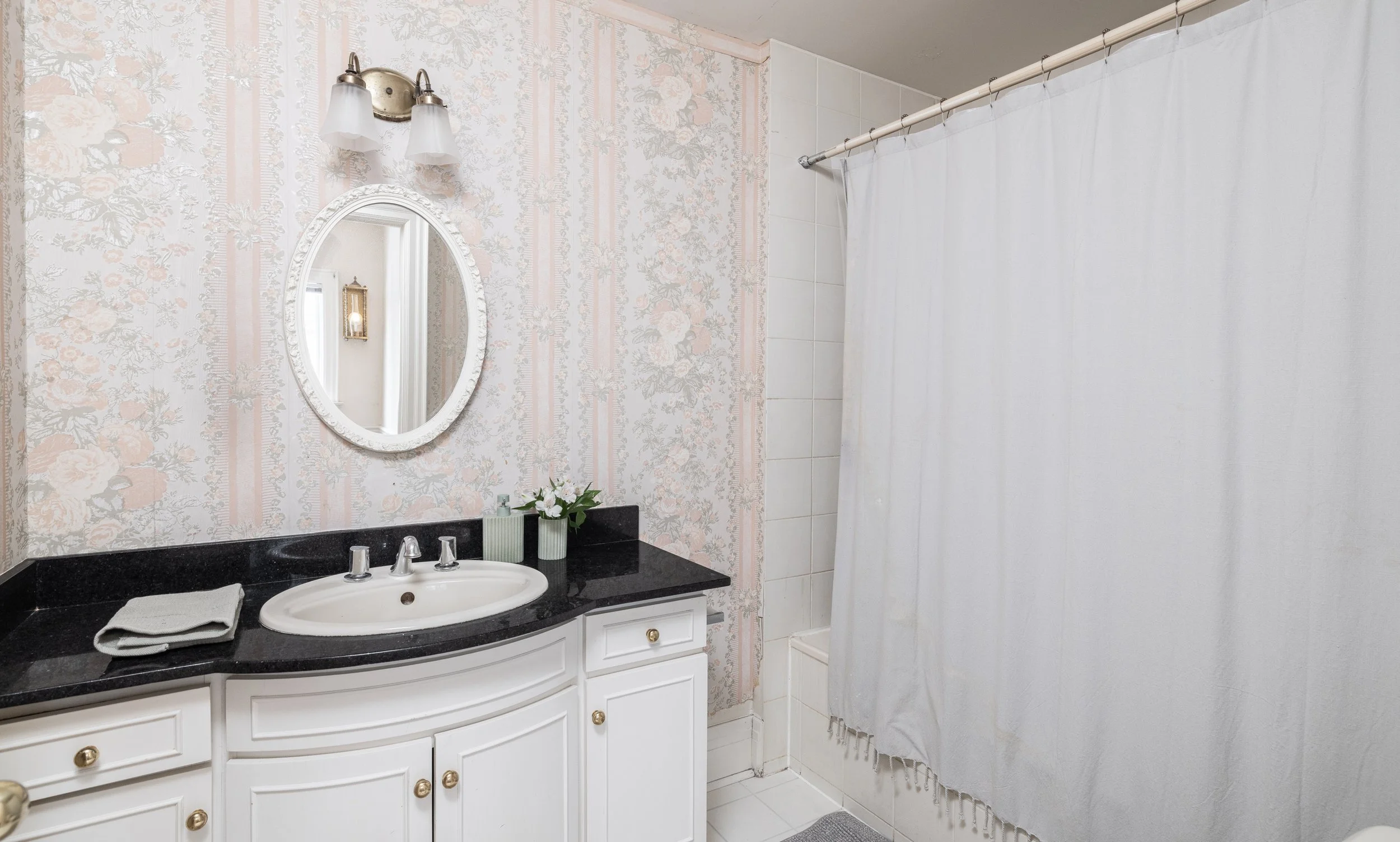 24- 21455 Warden Ave - East Gwillimbury - Modern Copyright- Movement Creative Inc - PHOTOG- Mitch Hubble - December 17, 2025.jpg