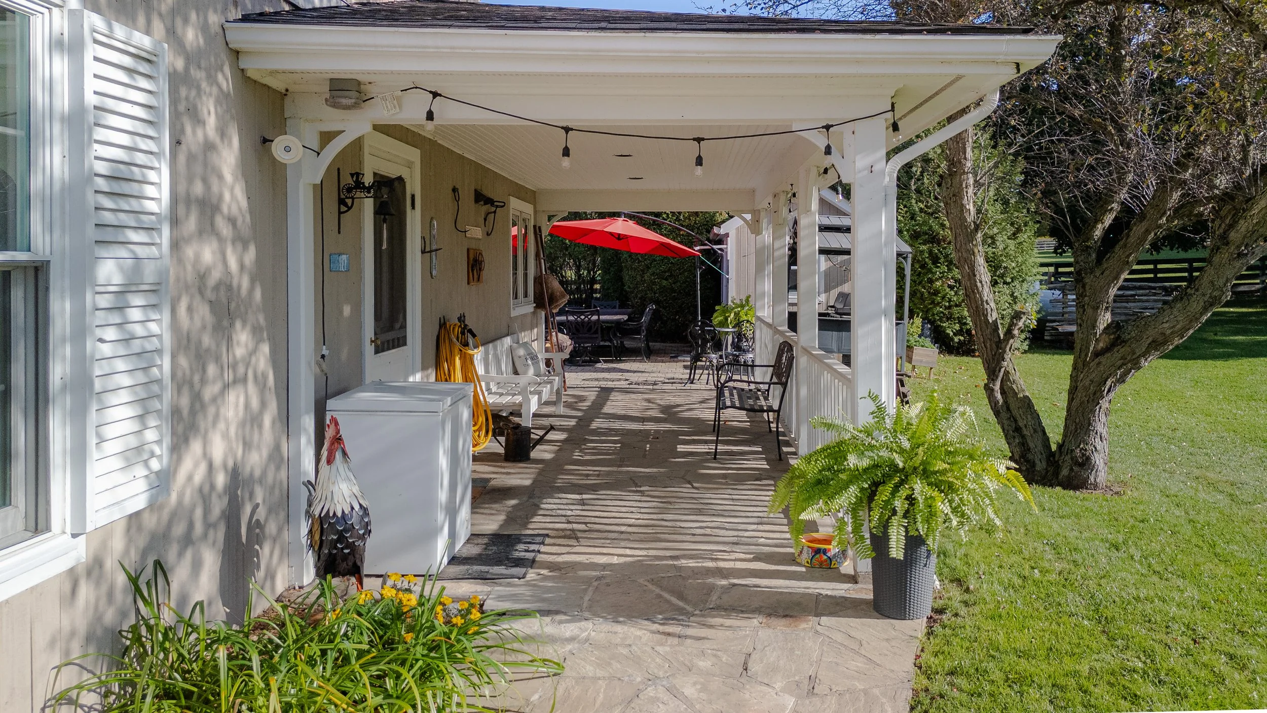 45- 5228 First Line - Erin - Modern Movement Creative - PHOTO- Mitch Hubble -October 15, 2025_.jpg