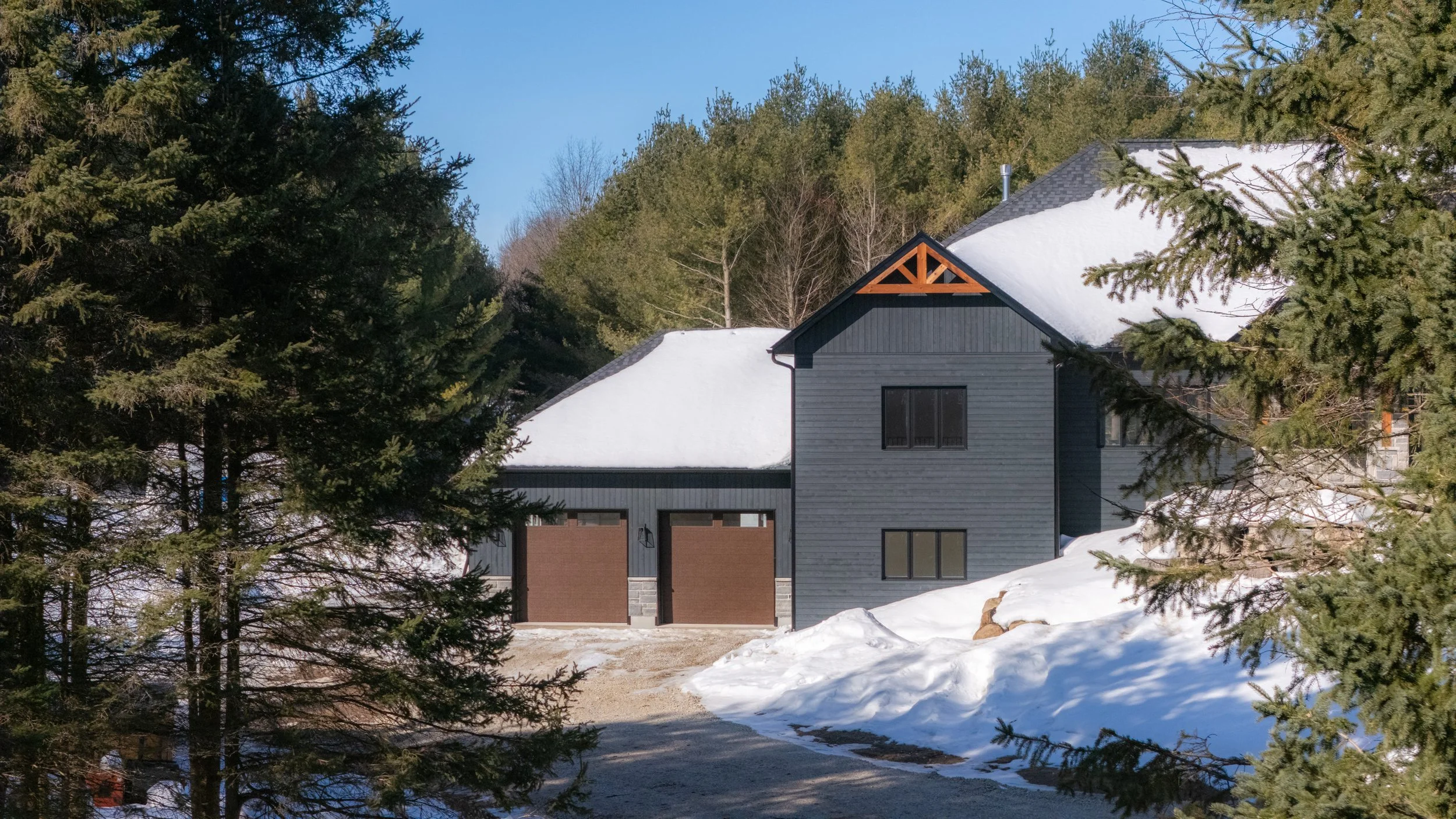 40- 675528 Hurontario ST - Mono - Modern Movement Creative Inc - PHOTOG- Mitch Hubble - March 10, 2025.jpg