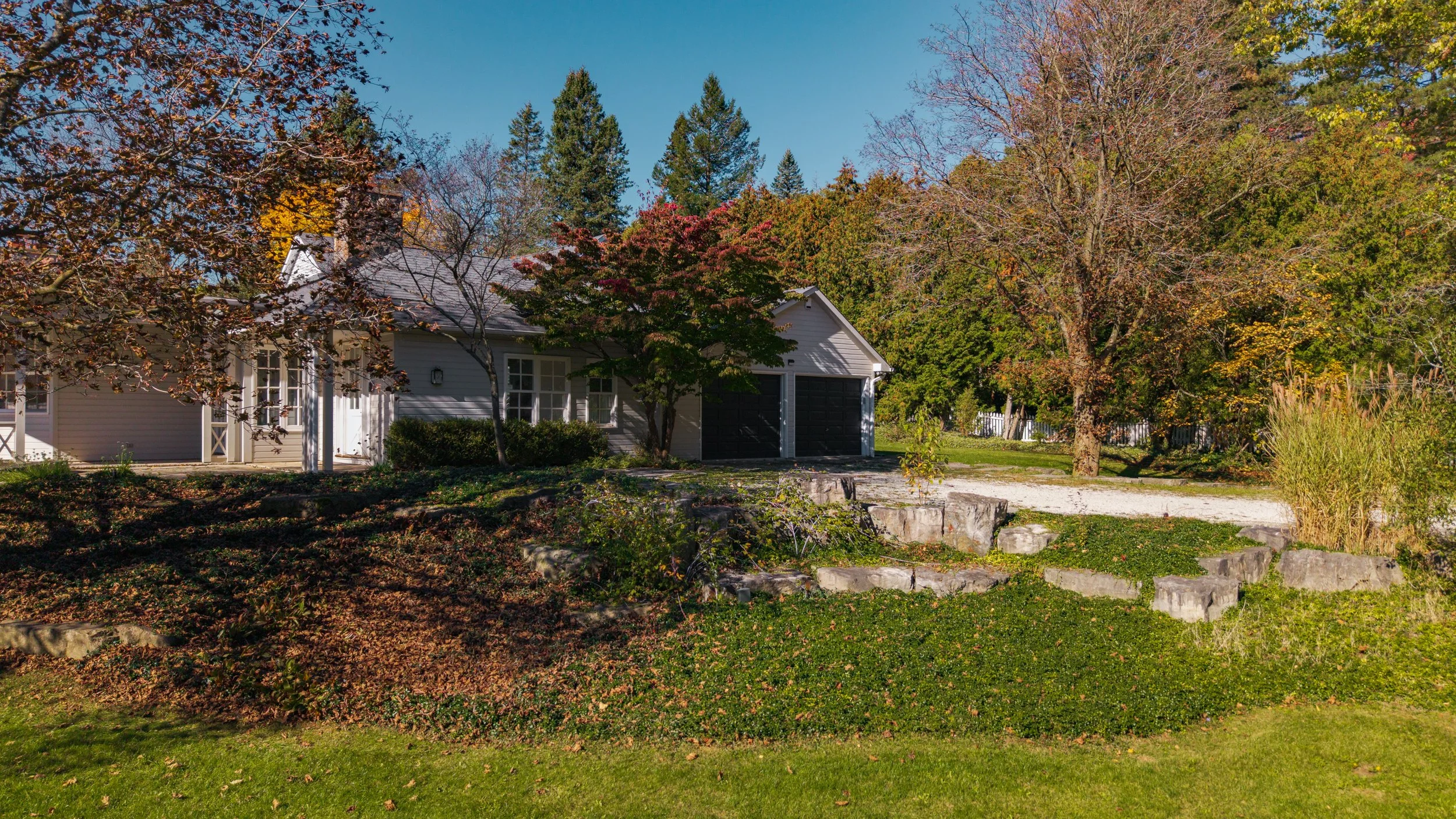 19- 983 19th Sideroad - King - Modern Movement Creative Inc - PHOTOG- Mitch Hubble - October 19, 2026 (1).jpg