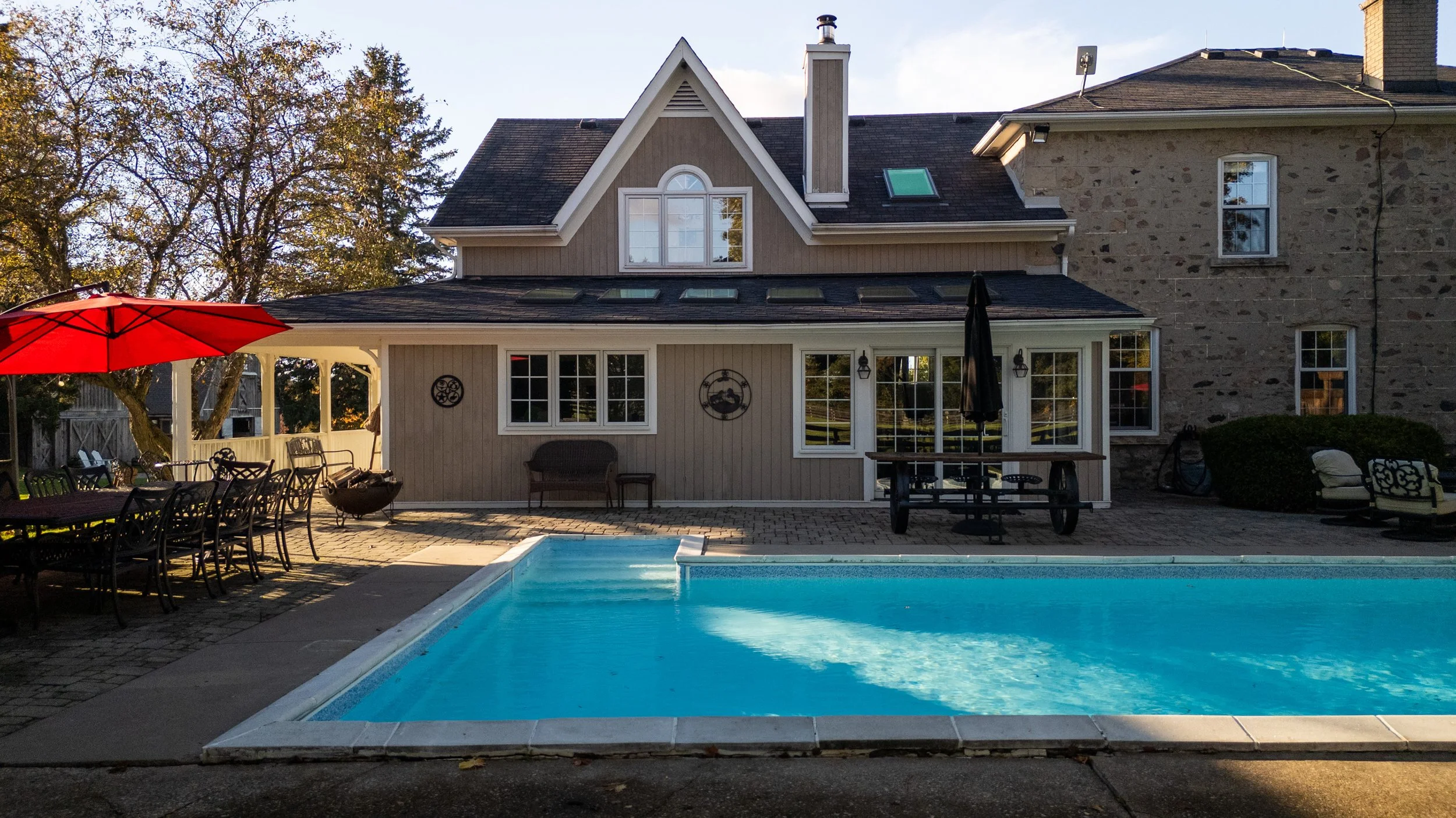 92- 5228 First Line - Erin - Modern Movement Creative - PHOTO- Mitch Hubble -October 15, 2025_.jpg