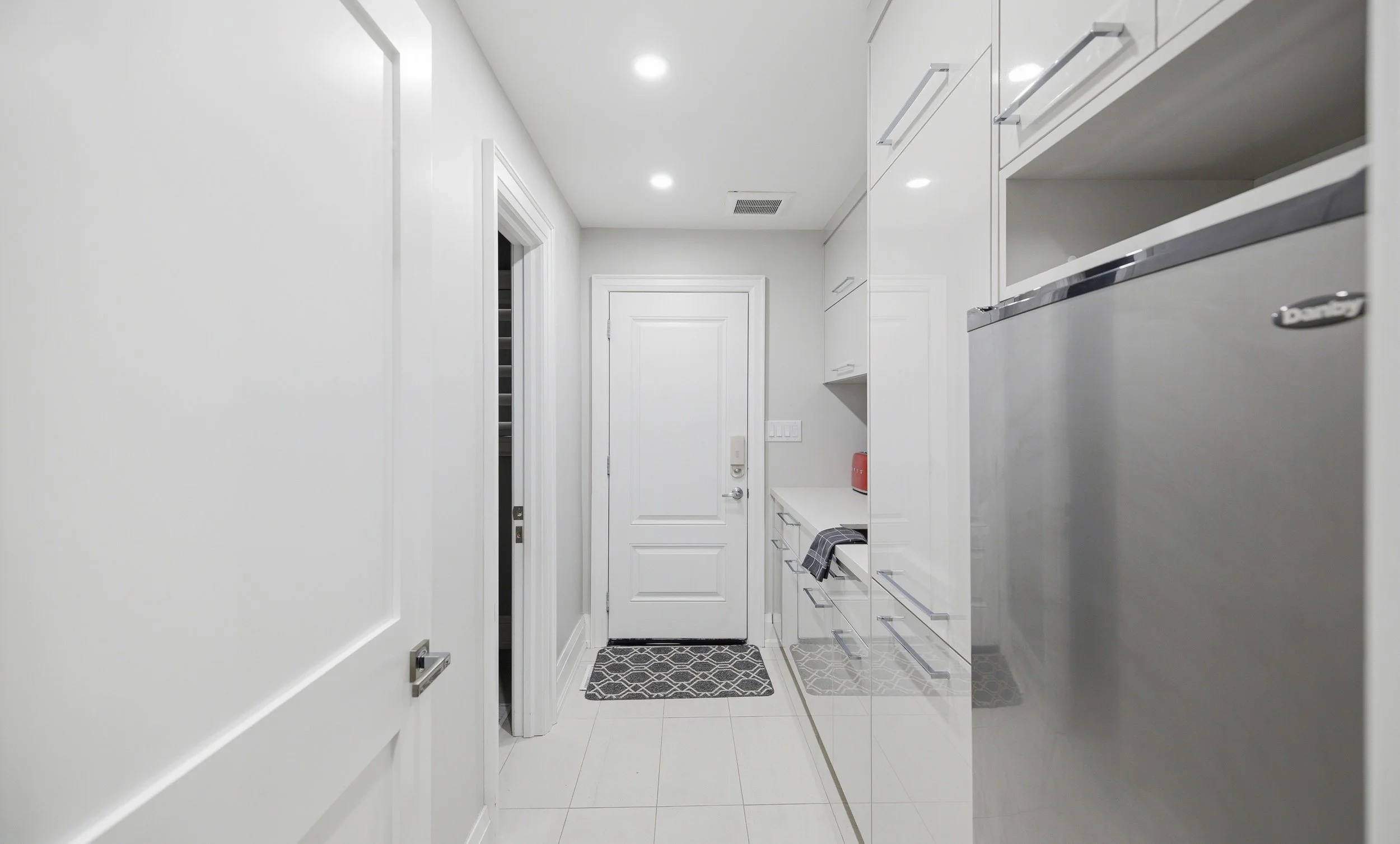 48- 50 Blackforest Dr - King - Modern Movement Creative Inc - PHOTOG- Mitch Hubble - July 14, 2026.jpg