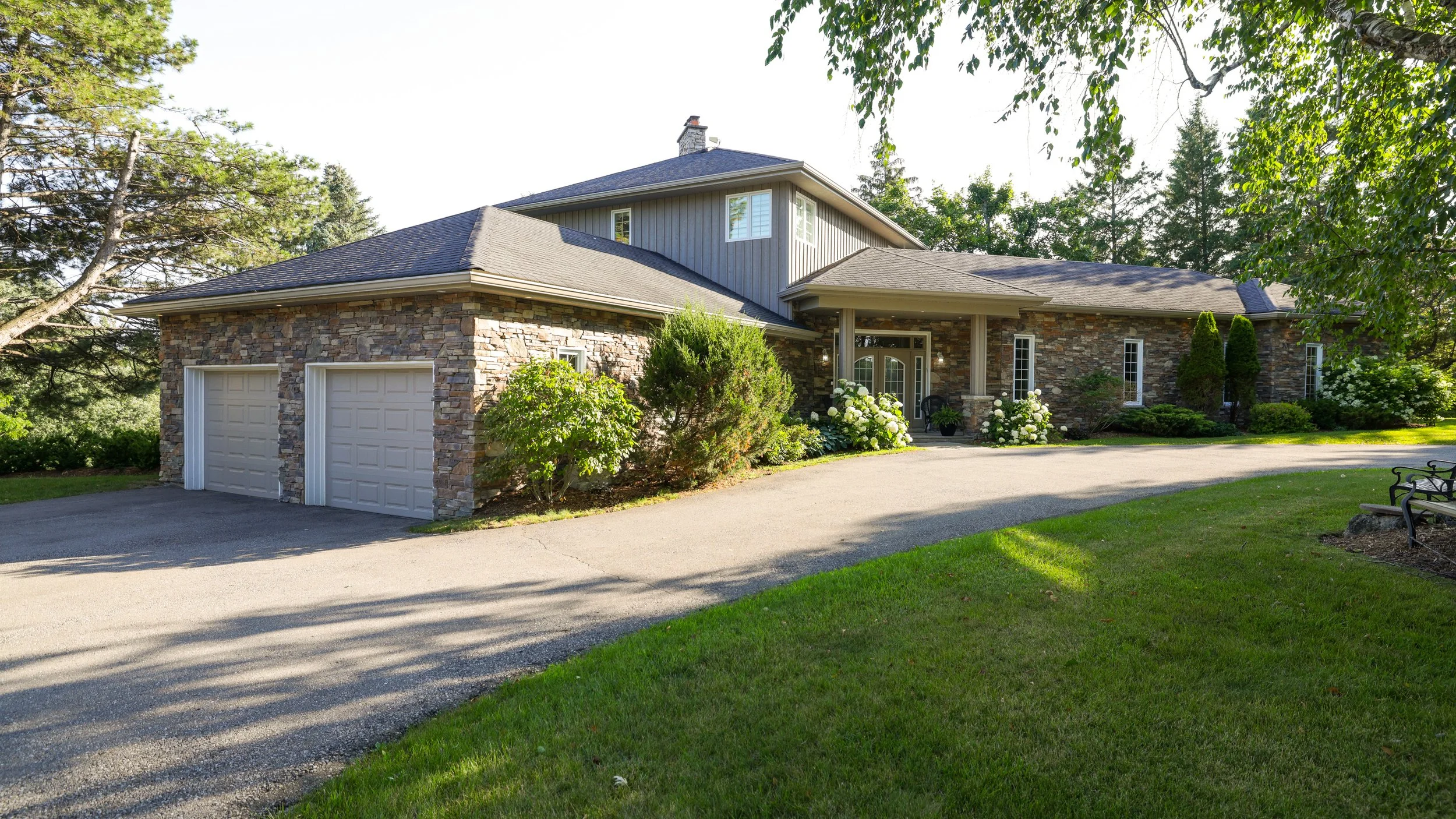 81- 4825 15th Sideroad - King - Modern Movement Creative Inc - PHOTOG- Mitch Hubble - July 22, 2026.jpg