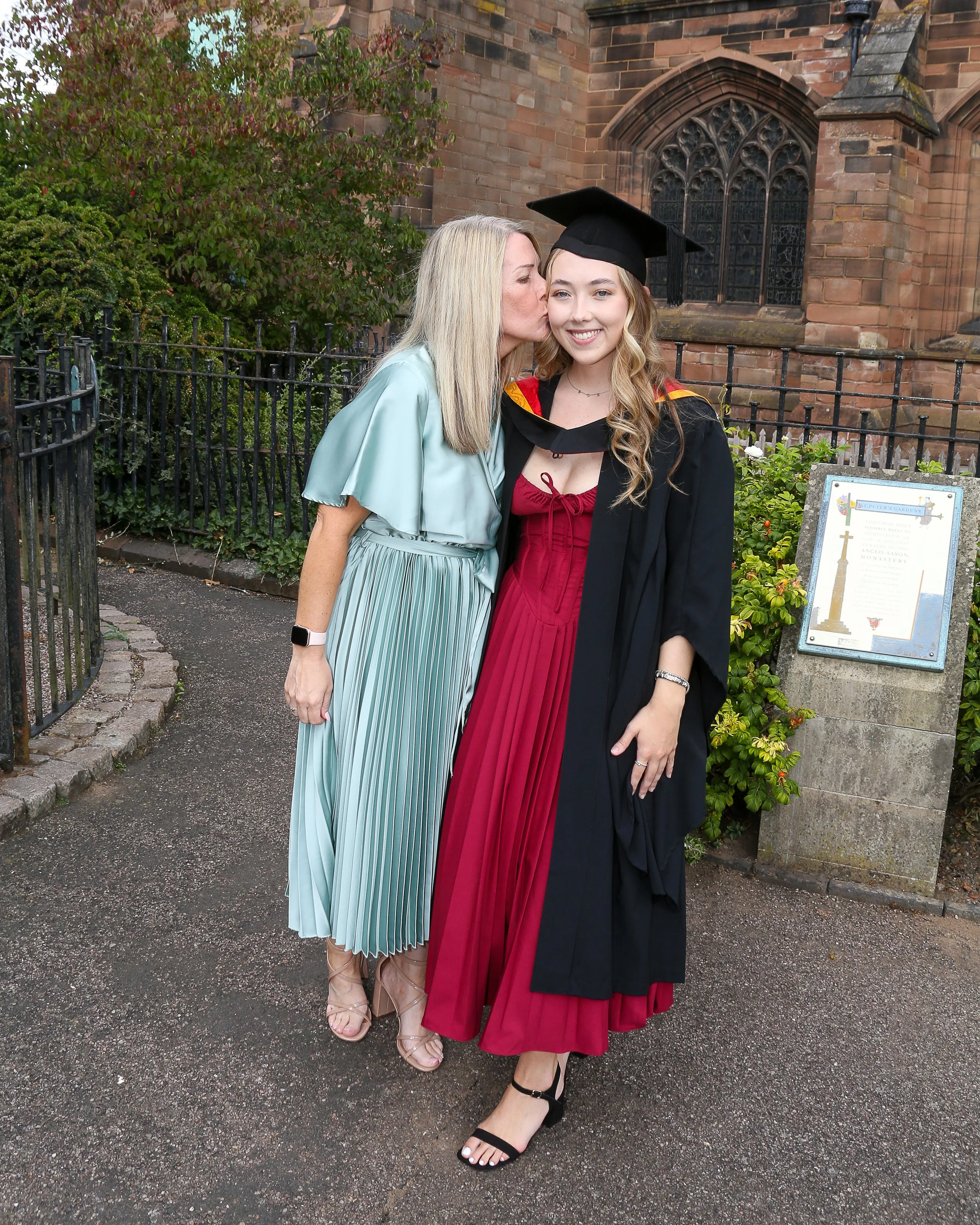 sian-grad-9.jpg