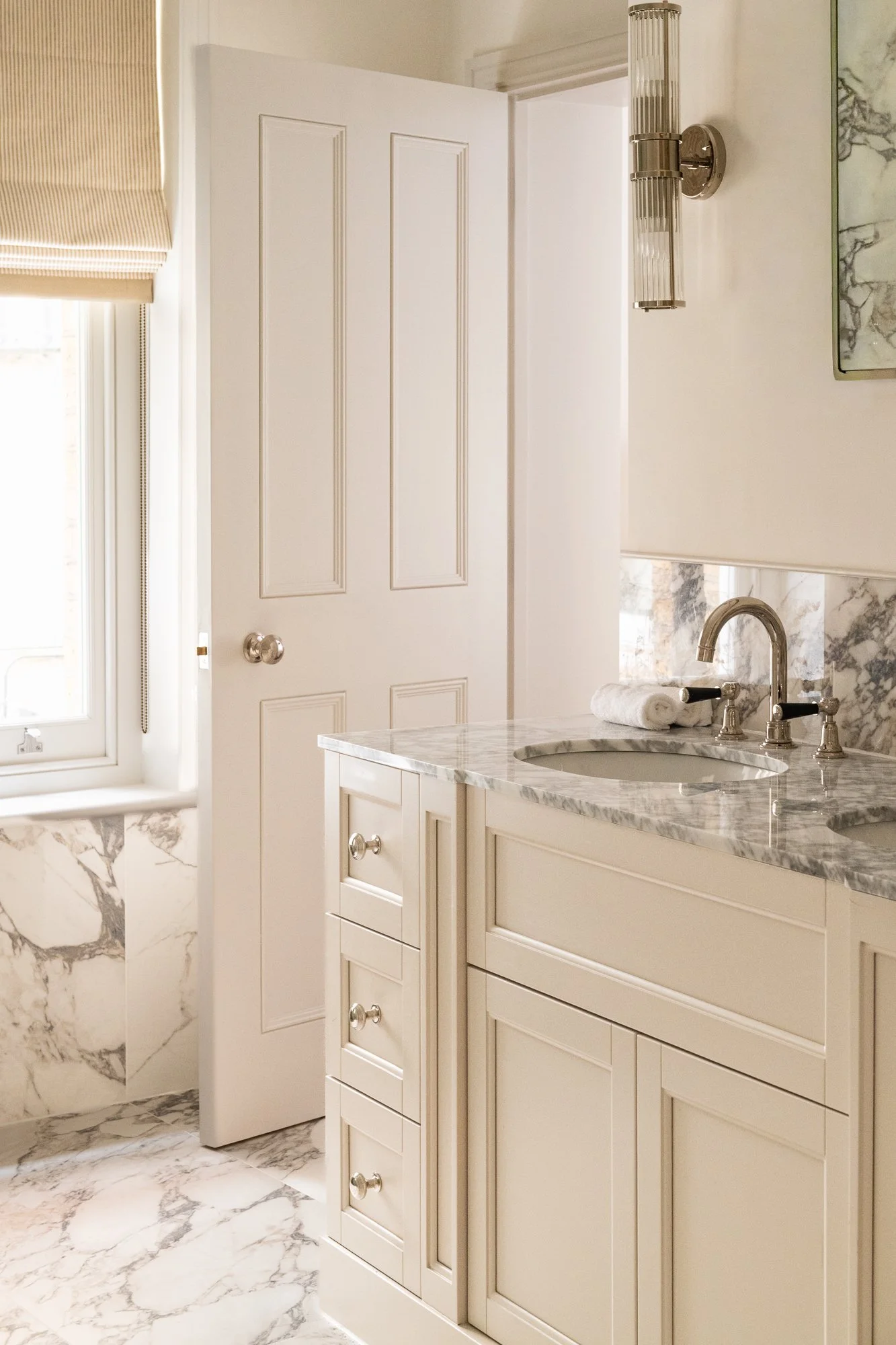 40 Bathroom 2-9.jpg