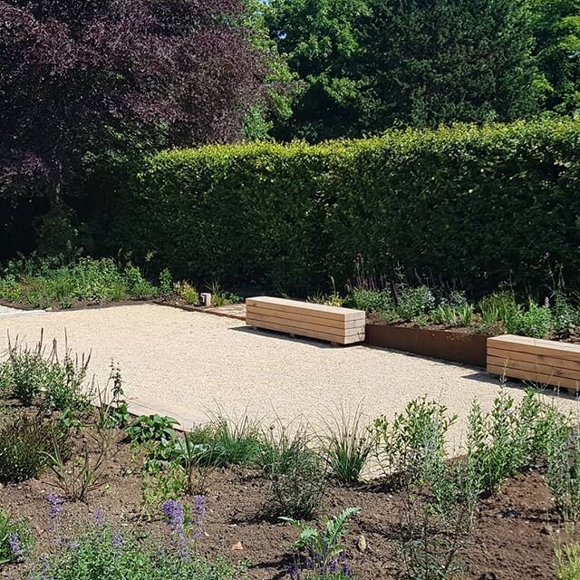 Today I visited a large garden I have been working on for the last two years.  Planting went in four weeks ago, due to lockdown, and despite the hot weather it is all thriving.

#plantingdesign #gardendesign 
#planting #petanque pitch #slate terrace 