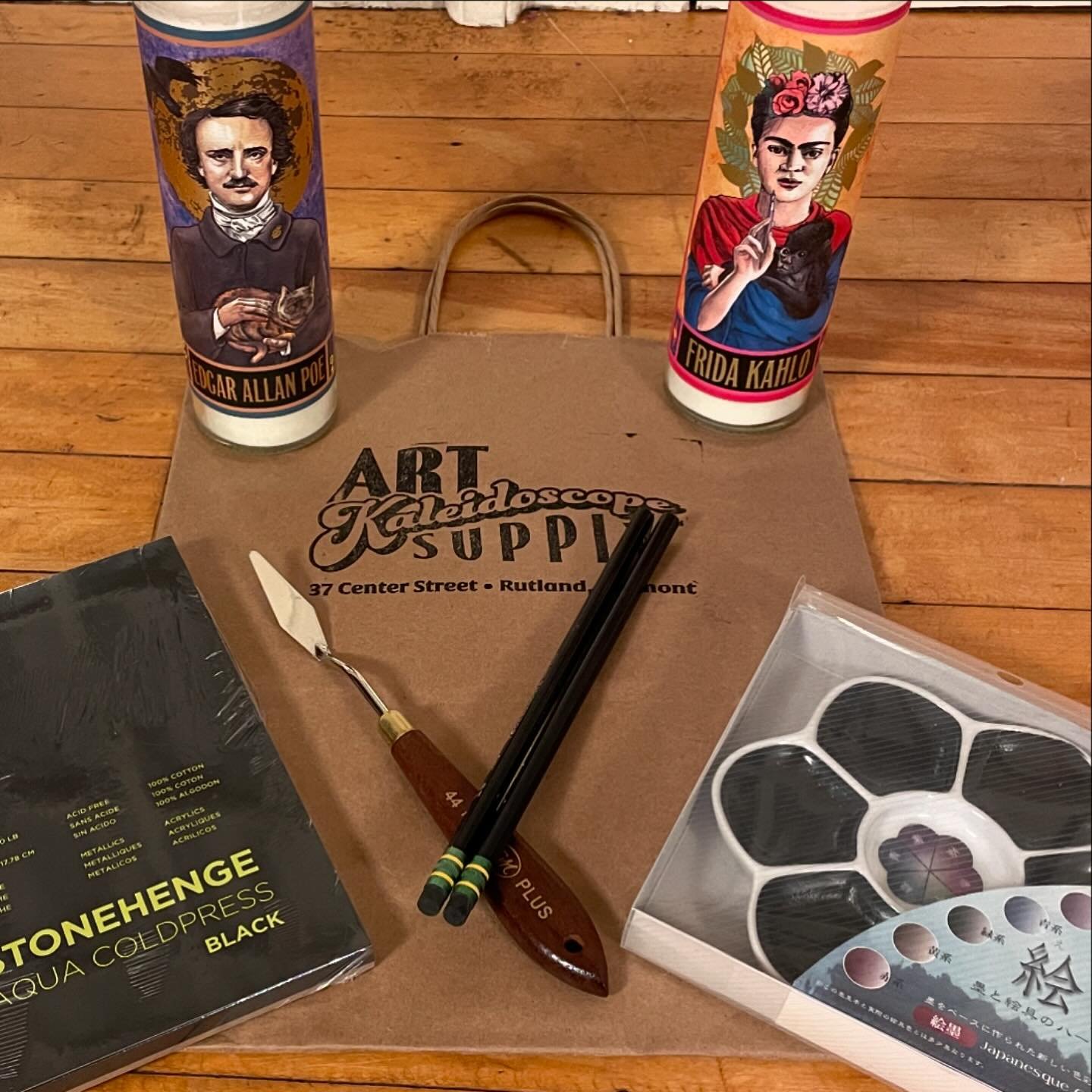 One of the best things that&rsquo;s happened to @downtownrutland in a long time, a proper art and writing supply store. @kaleidoscope_artsup , I can&rsquo;t wait to experience your workshops and everything else you have planned. Thank you for keeping