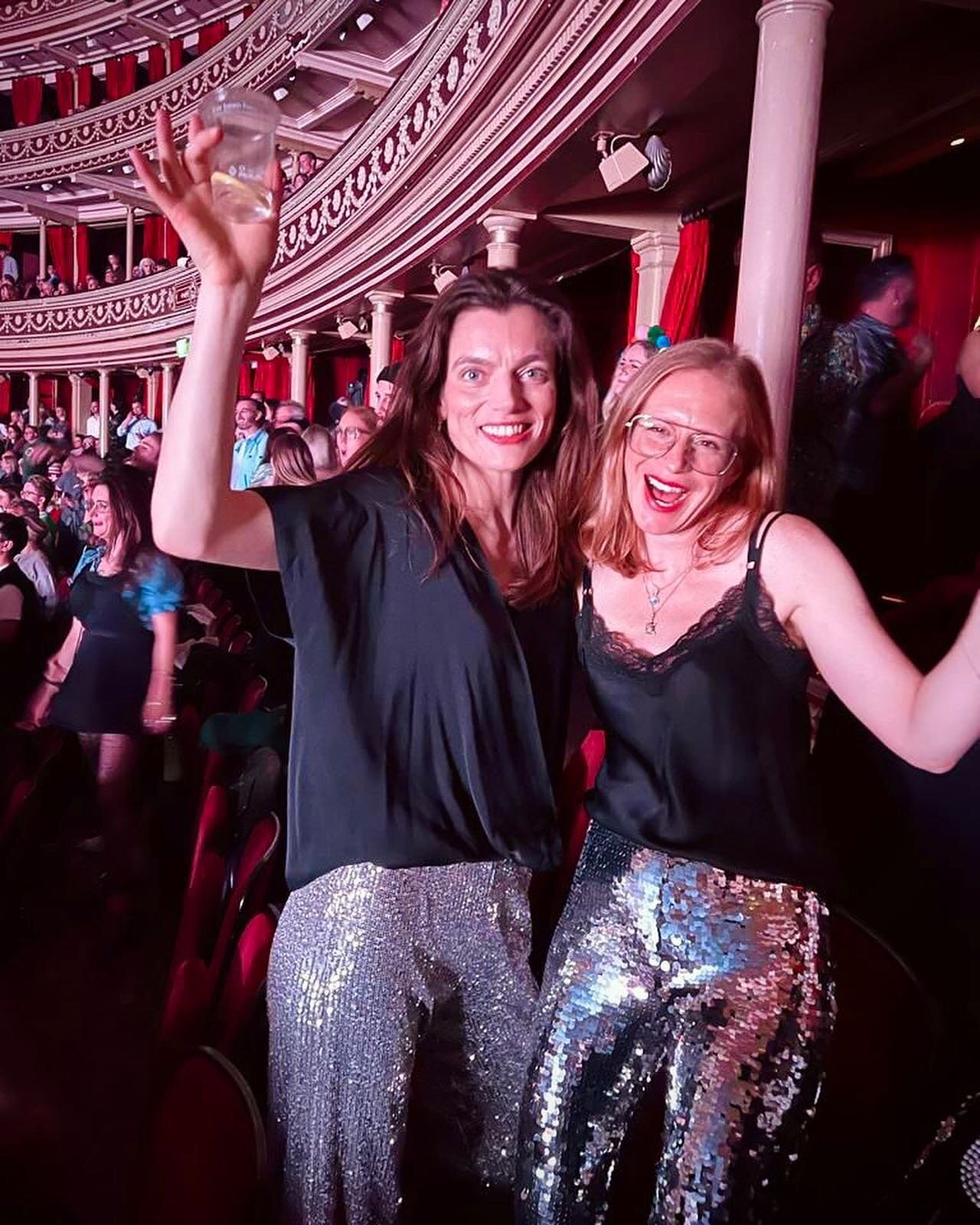 👯&zwj;♀️ Twinning is winning 🪩✨ @emmalondontown and Joffy thank you SO much for the most amazing night seeing the beyond incredible @roisinmurphyofficial at @royalalberthall 🪩✨ Emma I knew you were wearing sequins but didn&rsquo;t realise we would