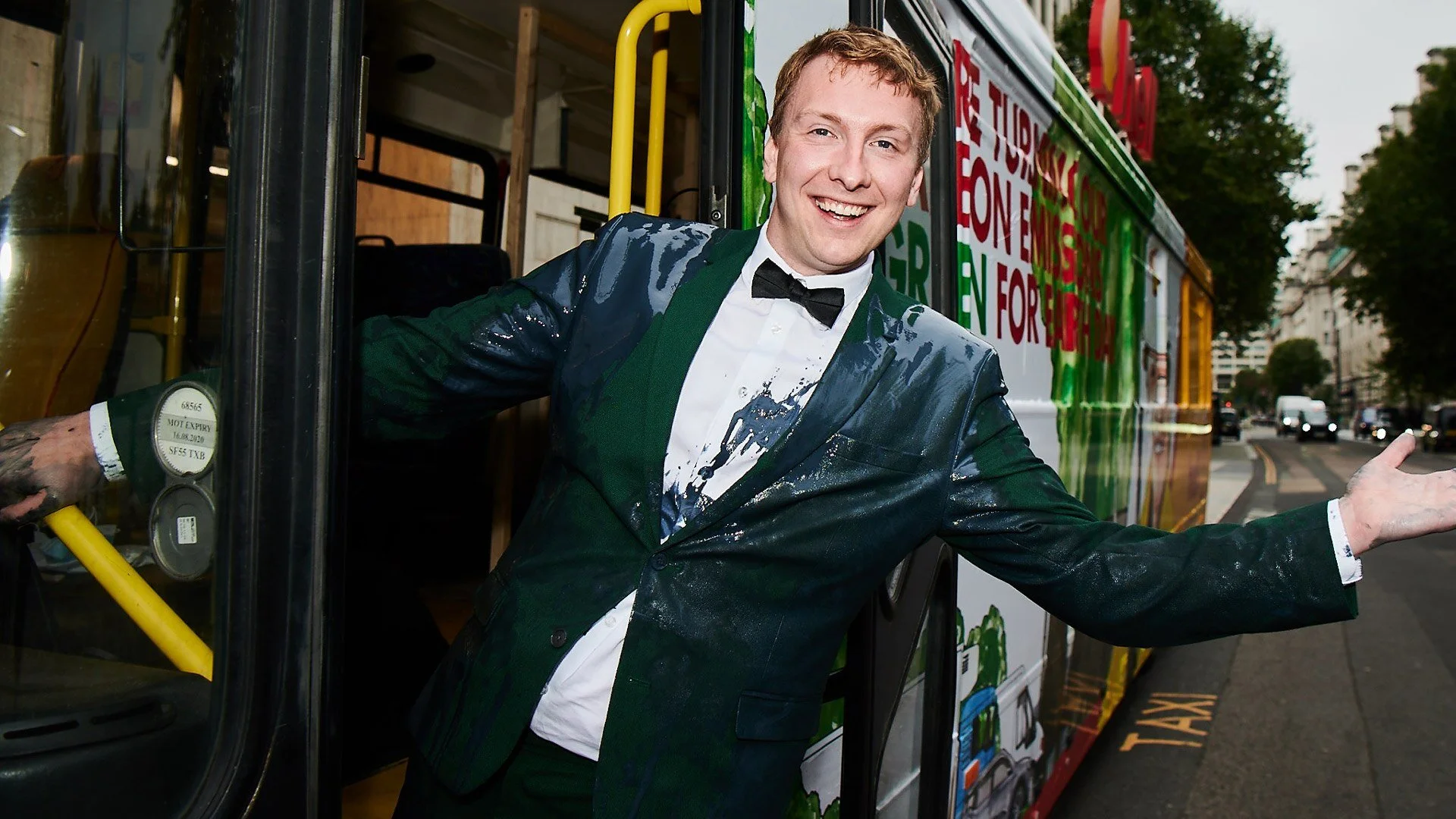 Joe Lycett vs The Oil Giant