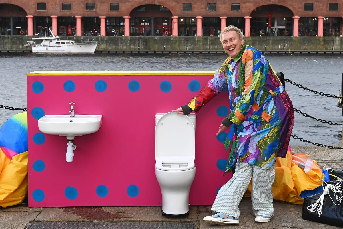 Joe Lycett vs Sewage