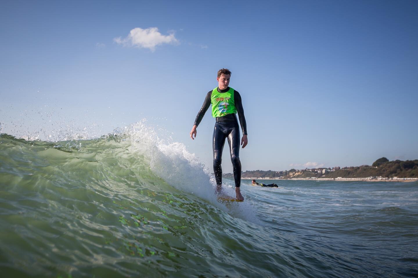 we&rsquo;re gonna get the diary out for &lsquo;24 but for now here&rsquo;s the legend @joehornbuckle enjoying the channel coast hospitality 2020 🙌 captured by @jakemooreuk 🪓 

#cclj #channelcoastlogjam #logjamuk #logging #singlefinevent