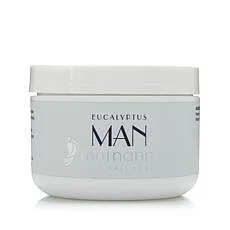 footnanny-man-soaking-salts-d-20170524171355387_555308.jpg