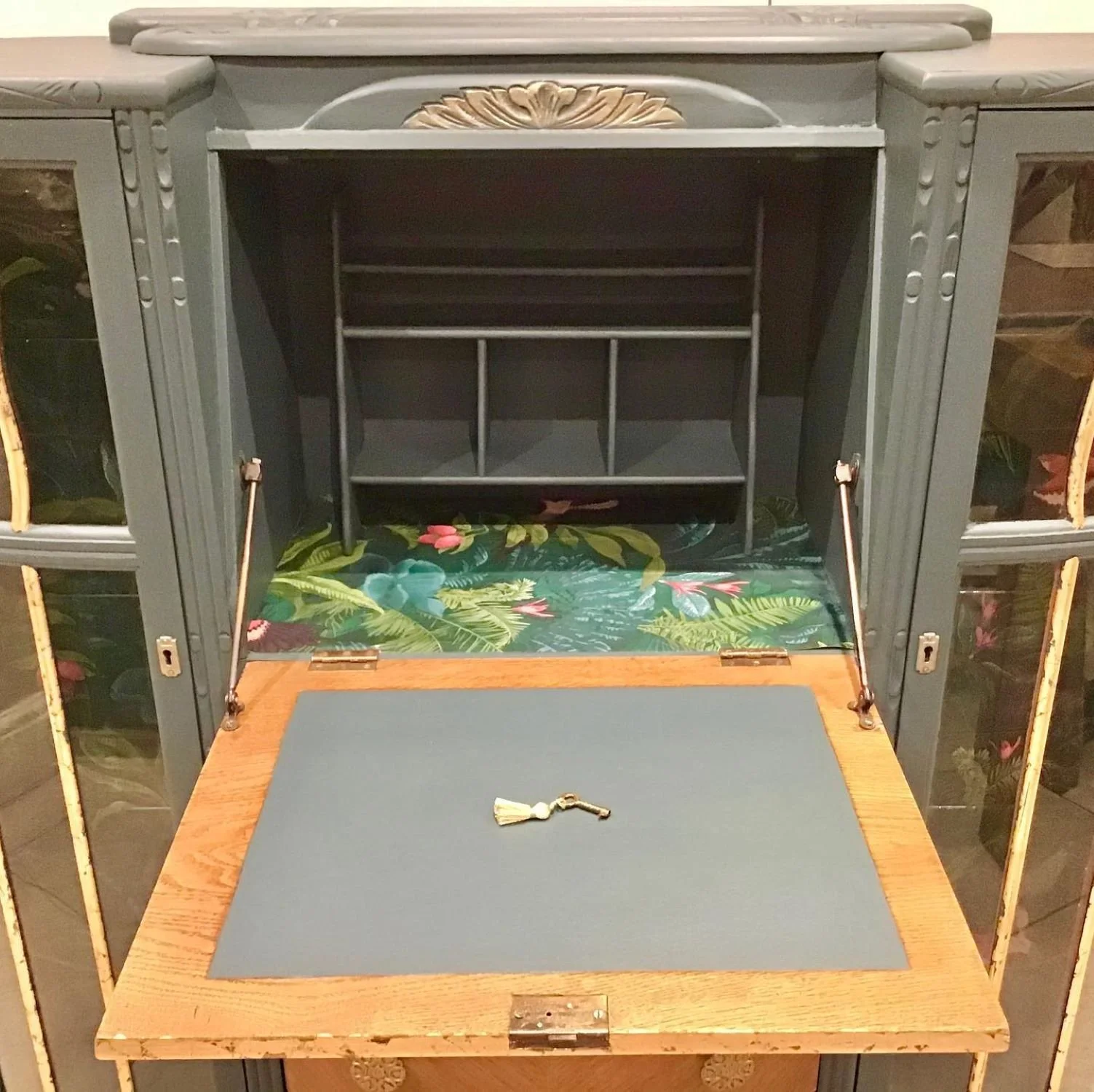 1930s vintage bureau