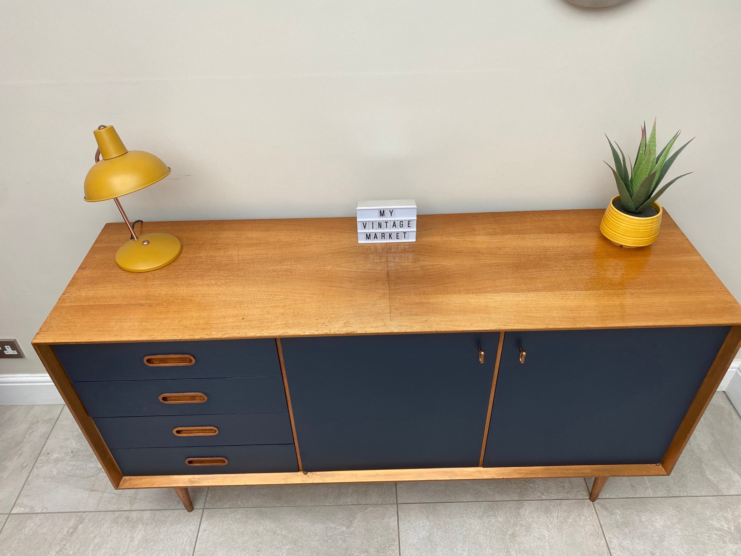 https://i.etsystatic.com/11230629/r/il/0060d3/5030800245/il_fullxfull.5030800245_8ik7.jpg