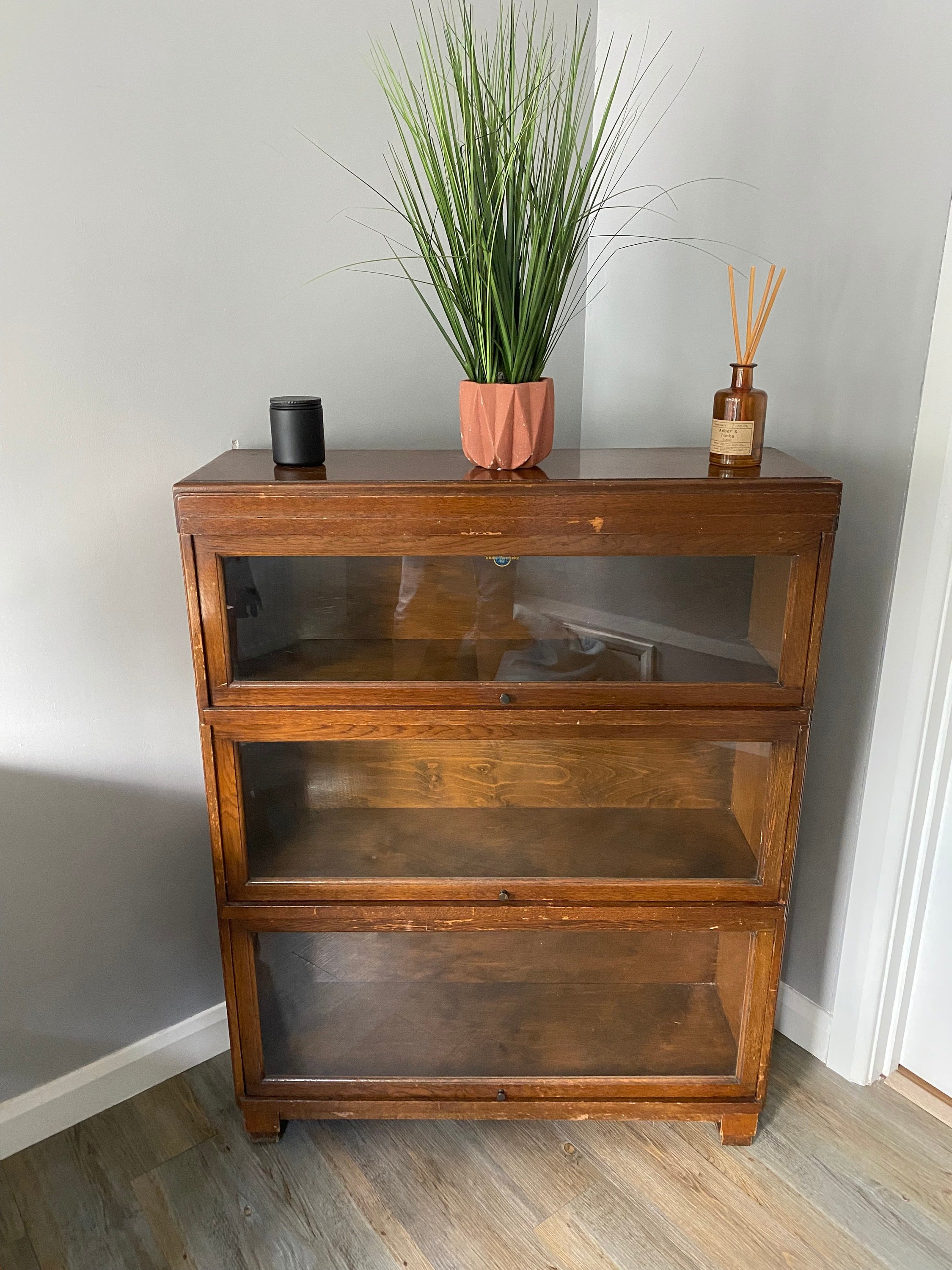antique vintage Globe Wernicke art deco 1930s barristers bookcase glazed shelves