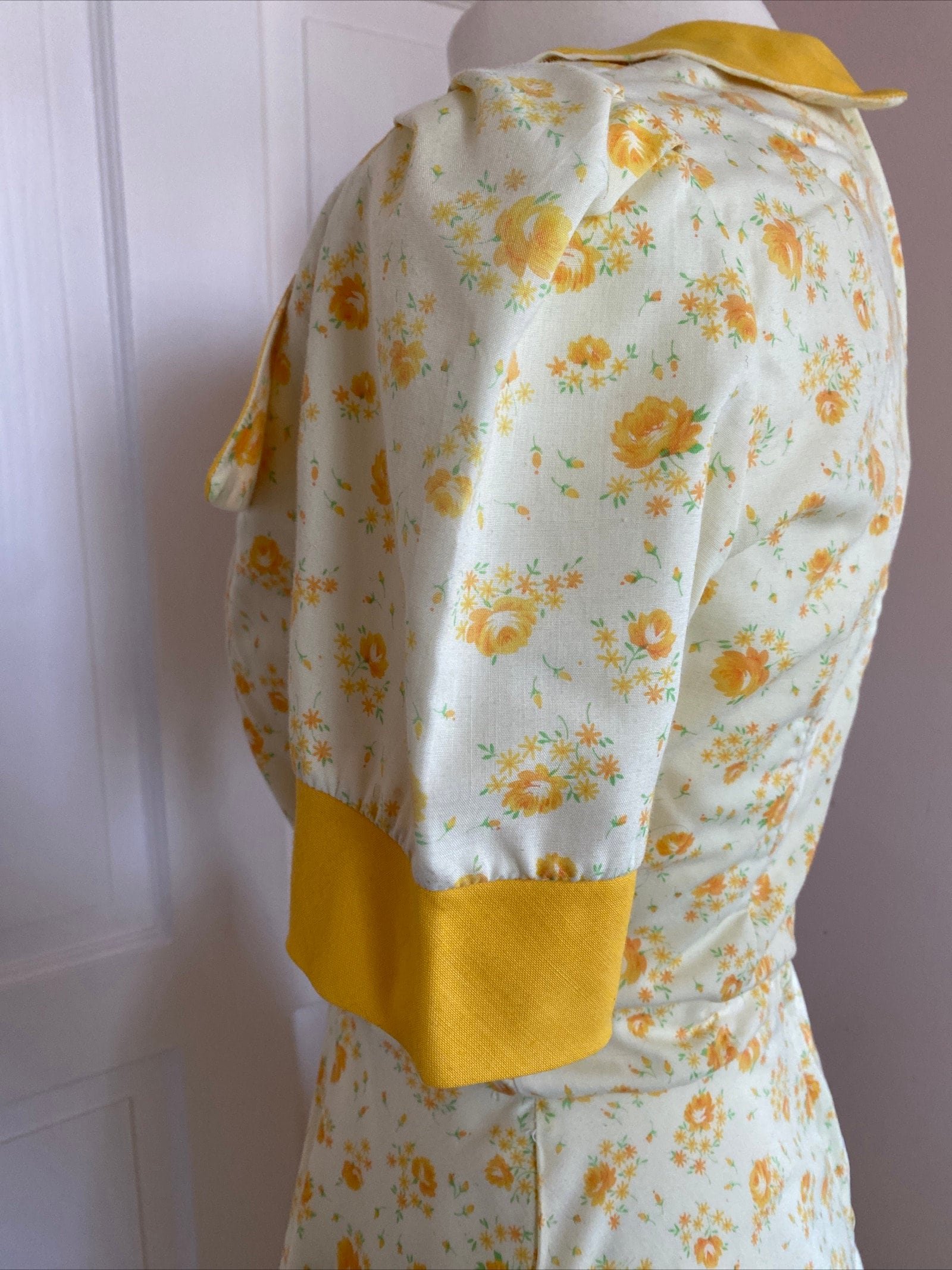 Original Vintage 1950s Dress Yellow Size 8