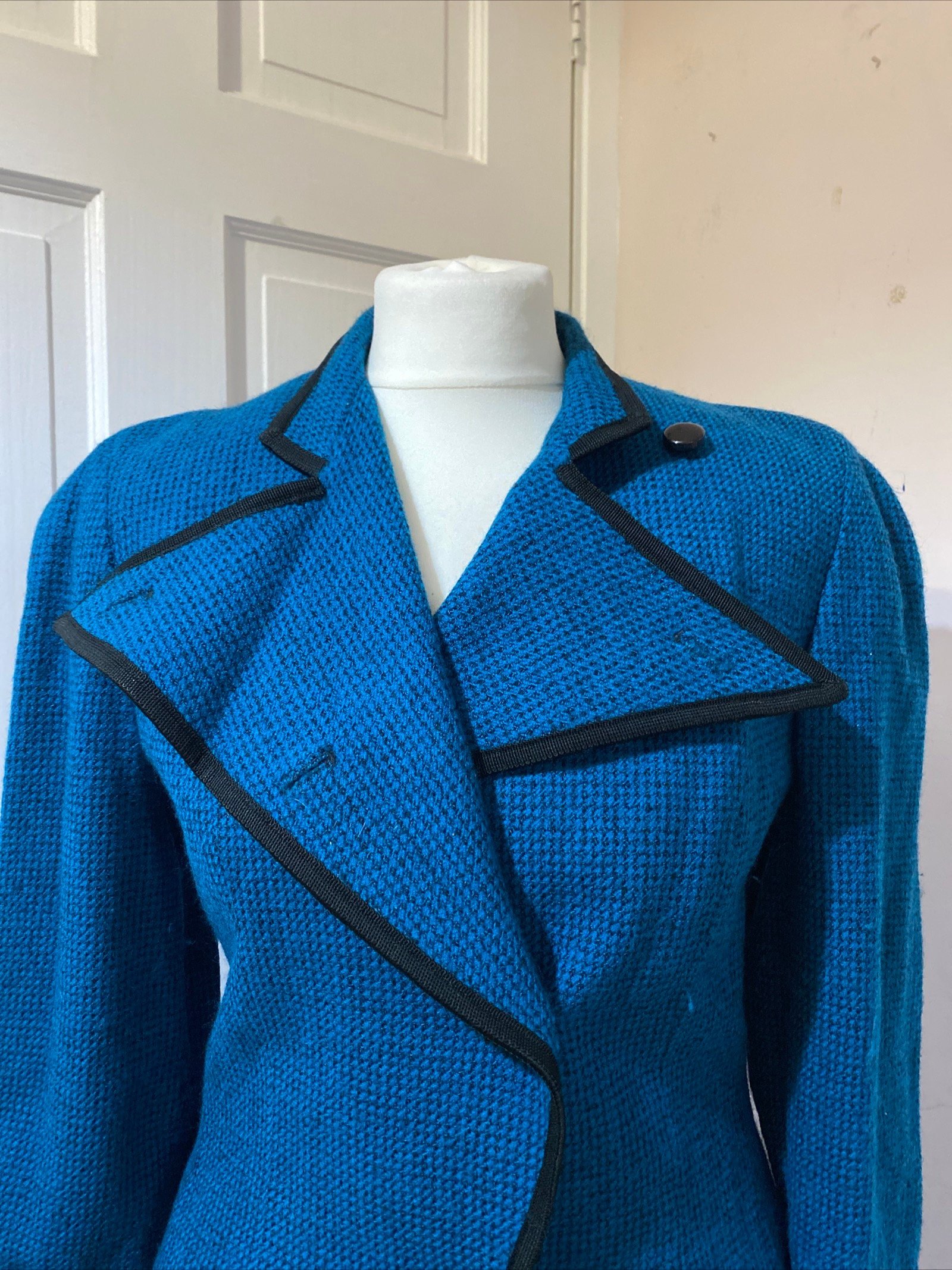Original 1970s Vintage Aquascutum Skirt With Jacket Size 10 Blue Black