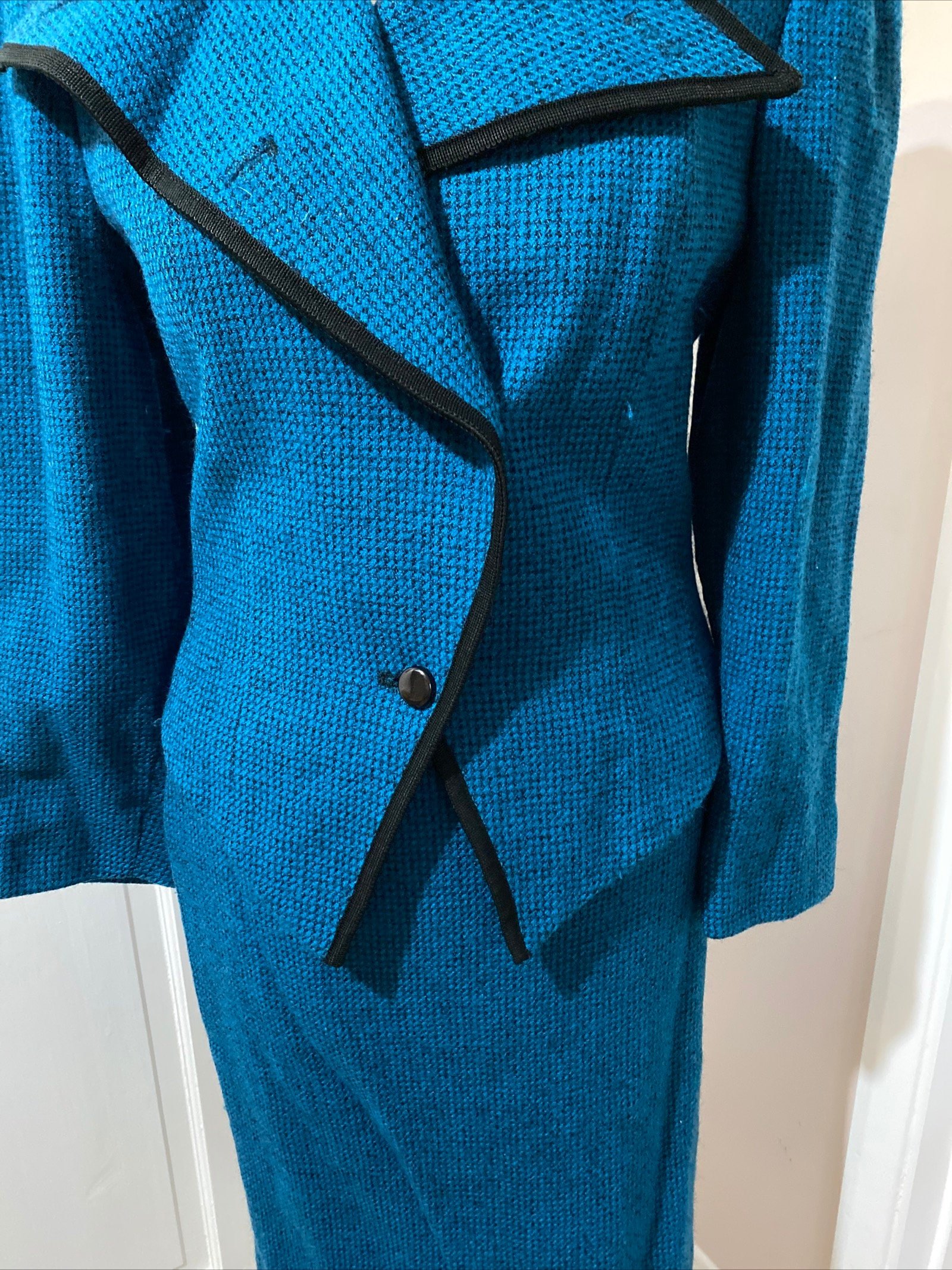 Original 1970s Vintage Aquascutum Skirt With Jacket Size 10 Blue Black