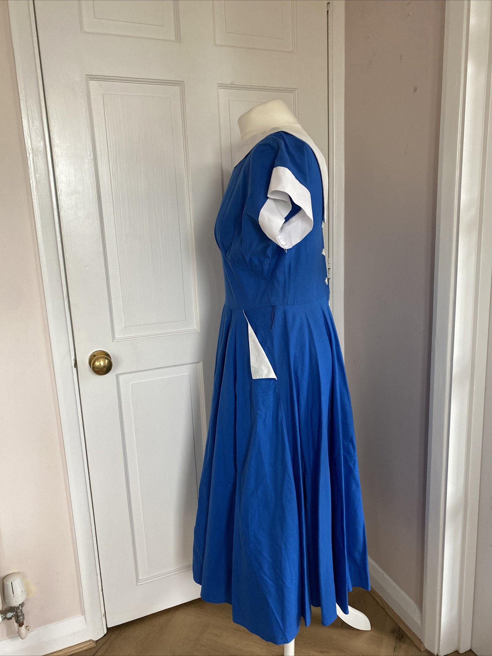 Original 1960s Vintage Richards Dress Size 16 Blue White