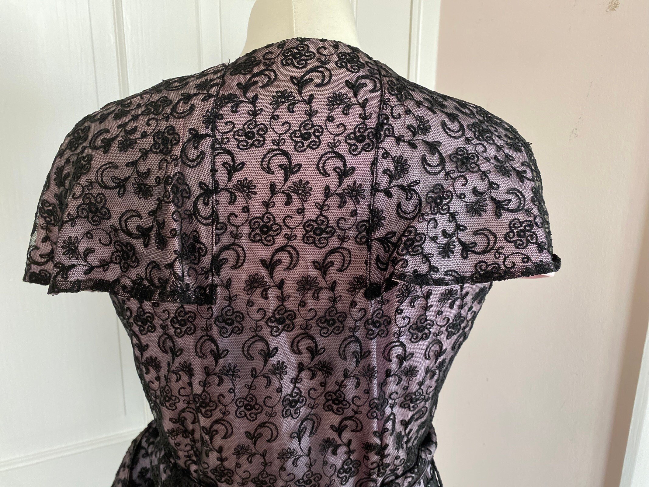 https://i.etsystatic.com/11230629/r/il/518550/5920100409/il_fullxfull.5920100409_3sop.jpg
