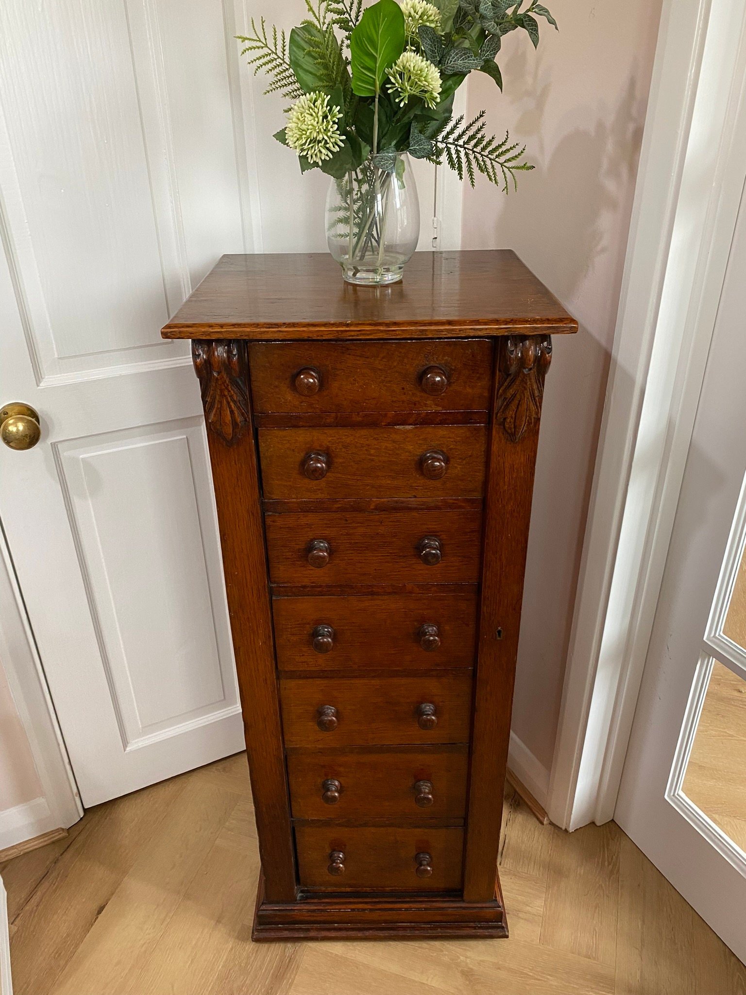 Victorian Wellington chest seven drawer oak tallboy drawers