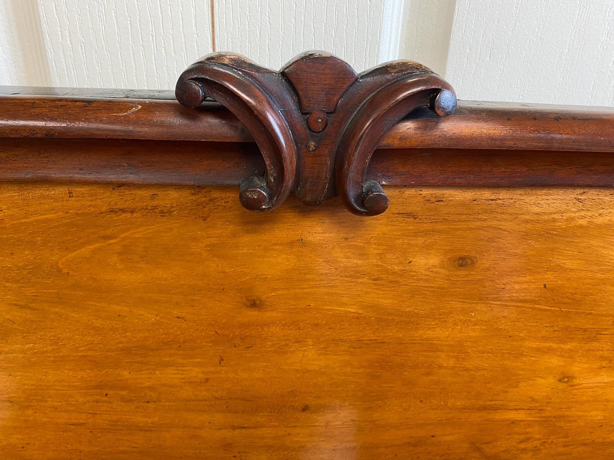 Antique Victorian mahogany chiffonier sideboard