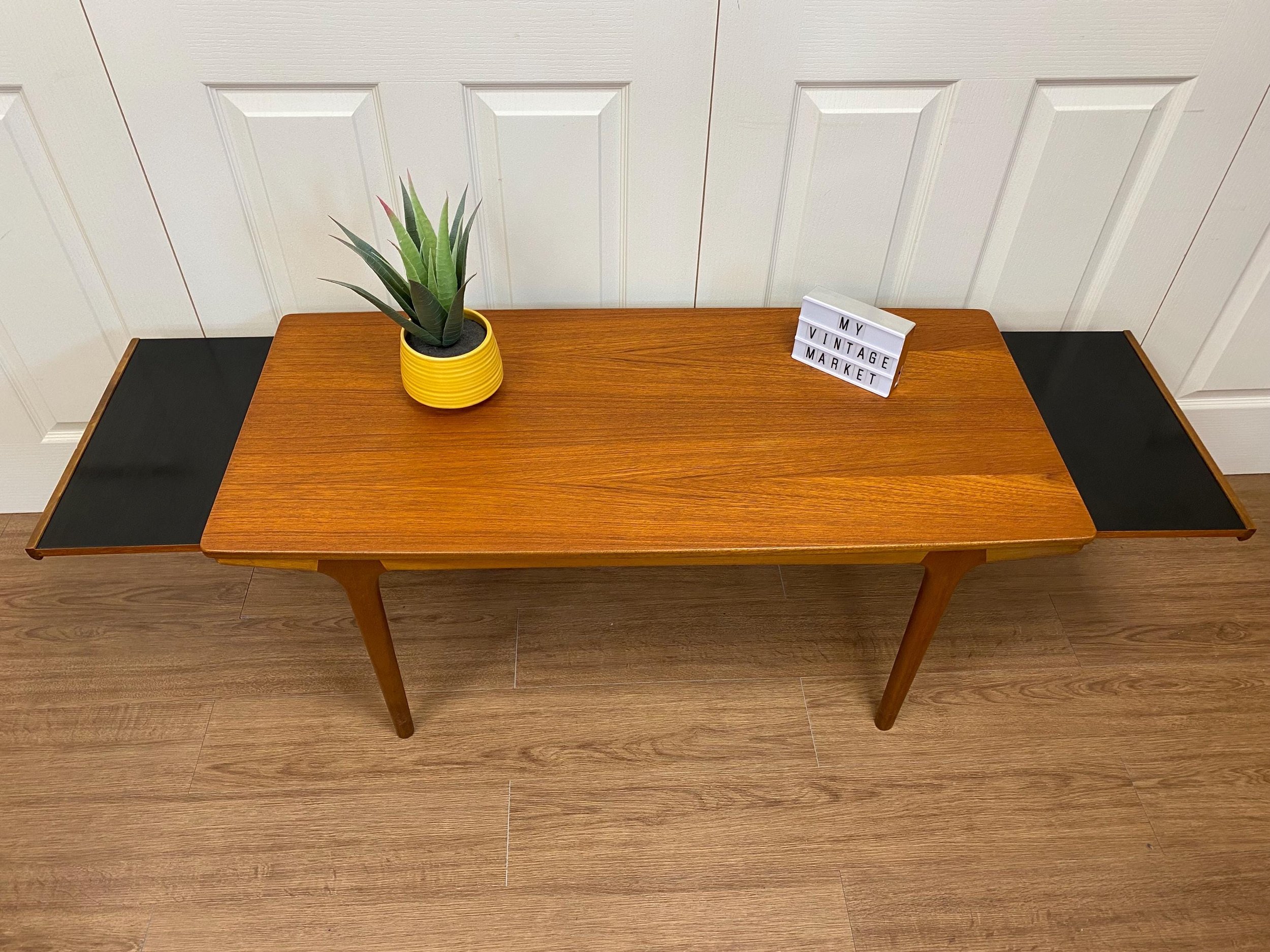 Restored vintage mid century 1960s McIntosh extending teak coffee table