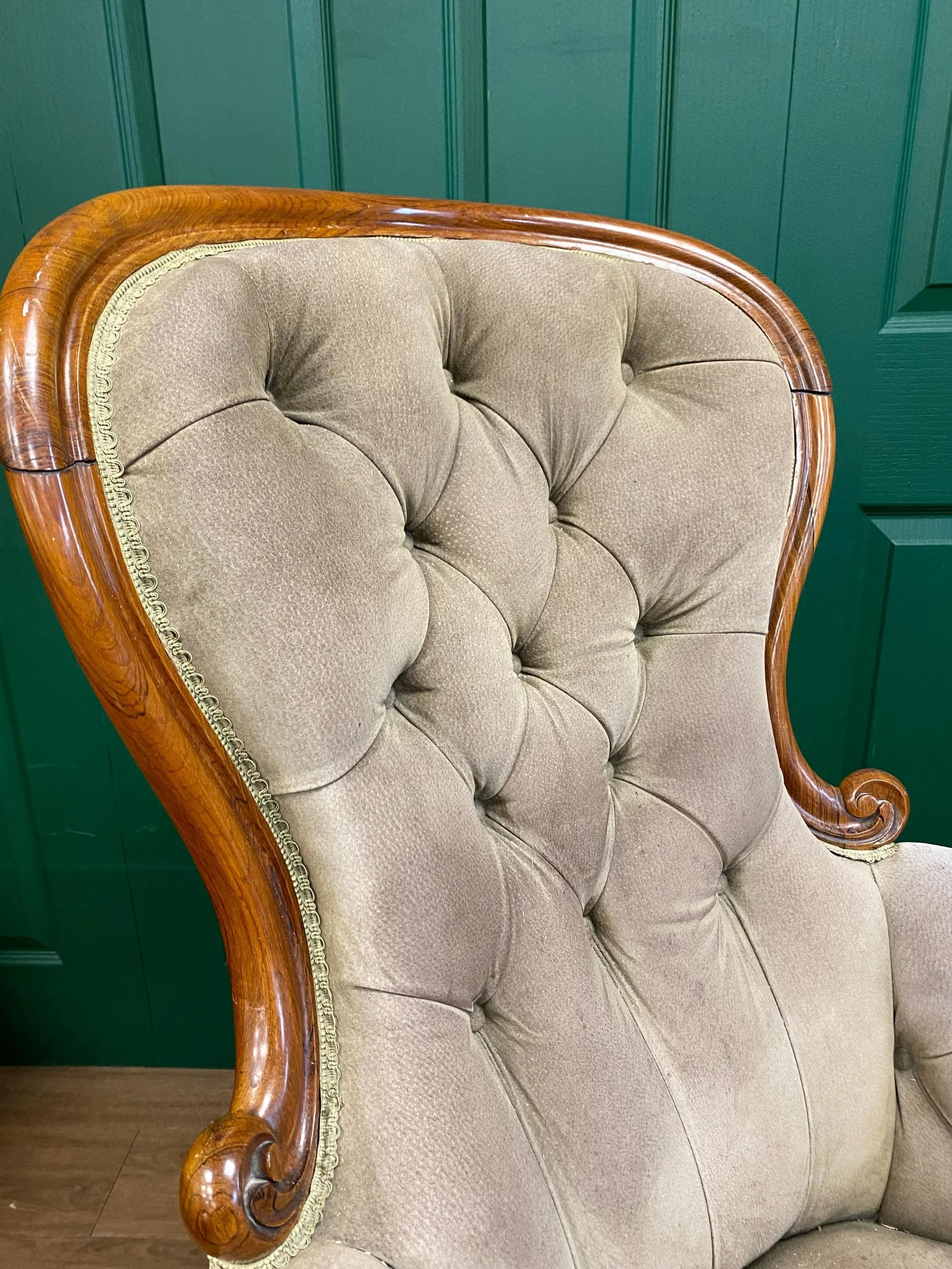 Antique 19th Century Victorian Ornate Carved Solid Walnut Framed Button Back Armchair, For Reupholstering