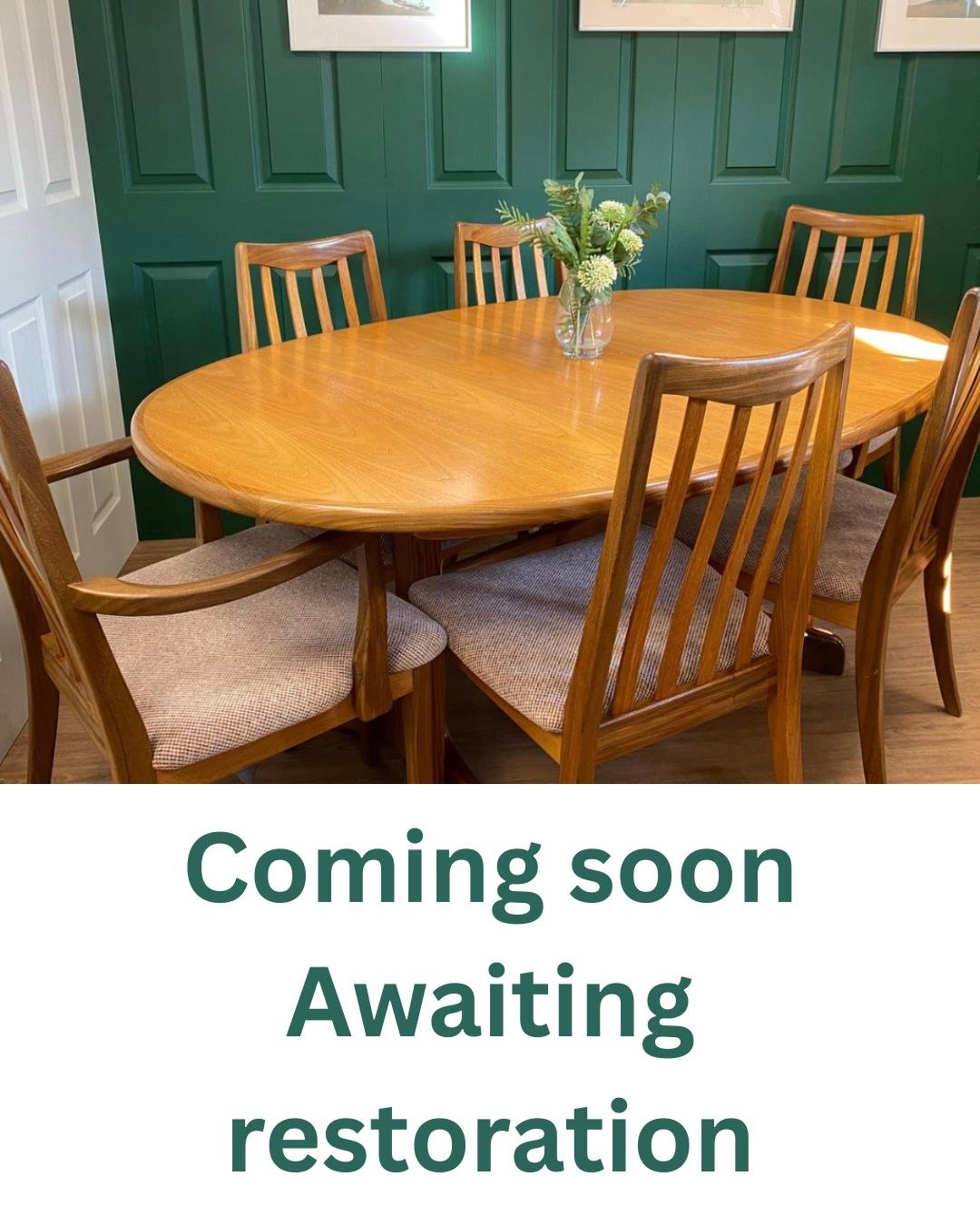 Mid century vintage 1960s G Plan Fresco V Wilkins teak oval extending dining table and six chairs, two carvers