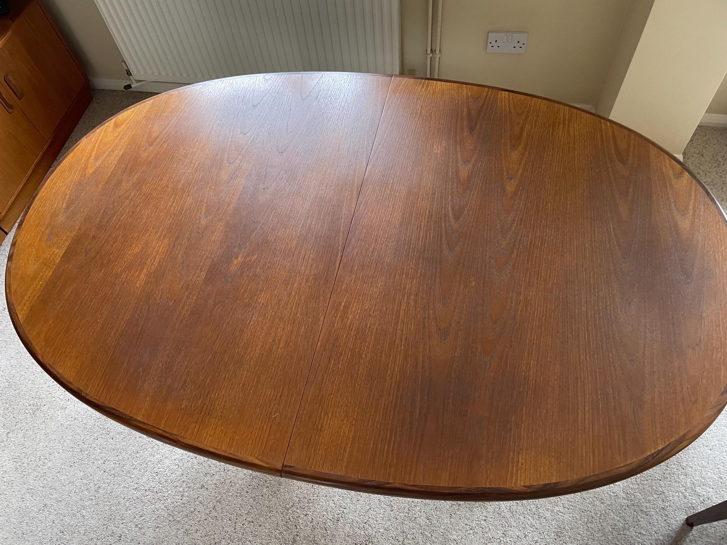 Mid century vintage 1960s G Plan Fresco V Wilkins teak oval extending dining table and six chairs, two carvers