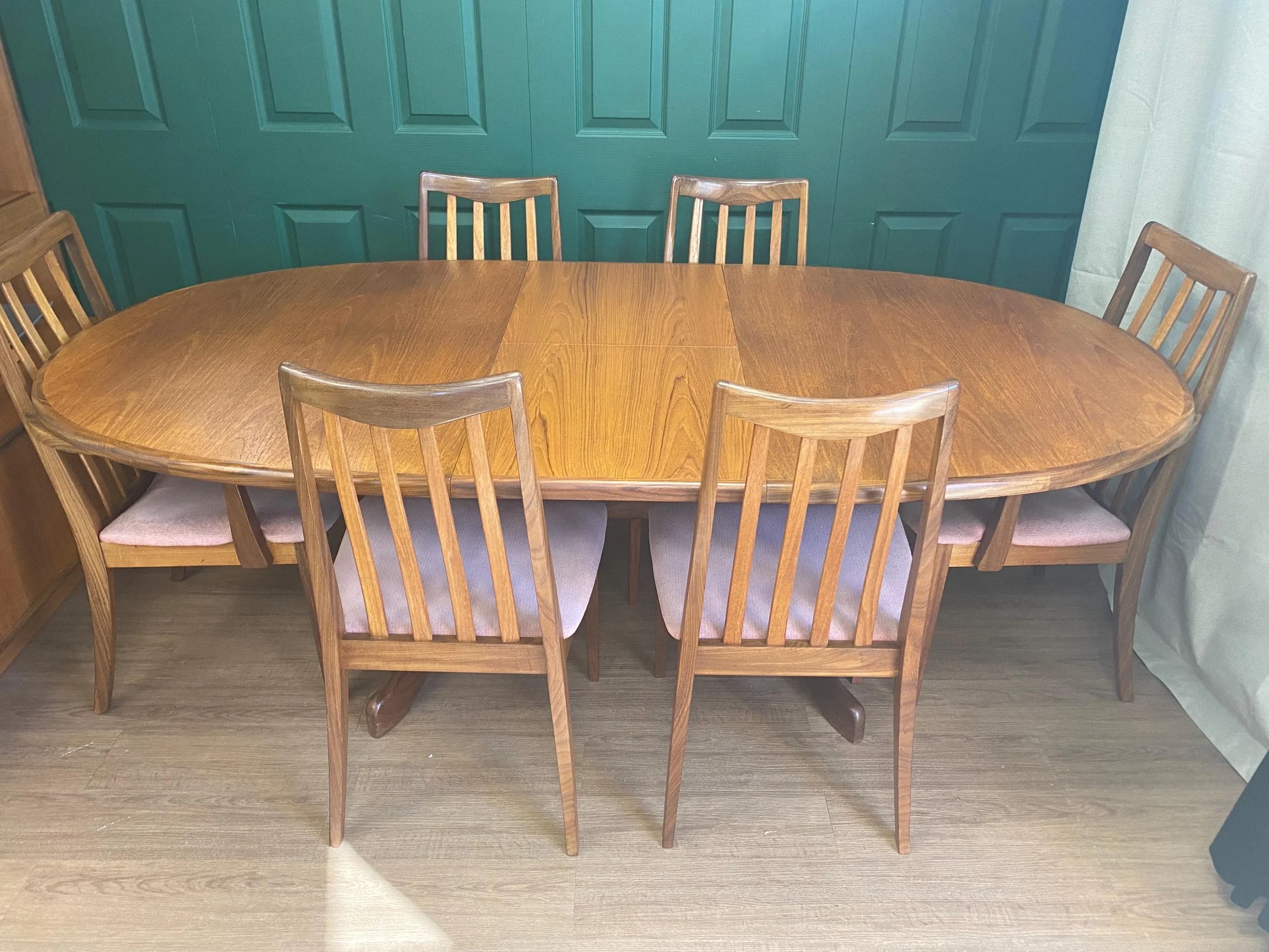Mid century vintage 1960s G Plan Fresco V Wilkins teak oval extending dining table and six chairs, two carvers