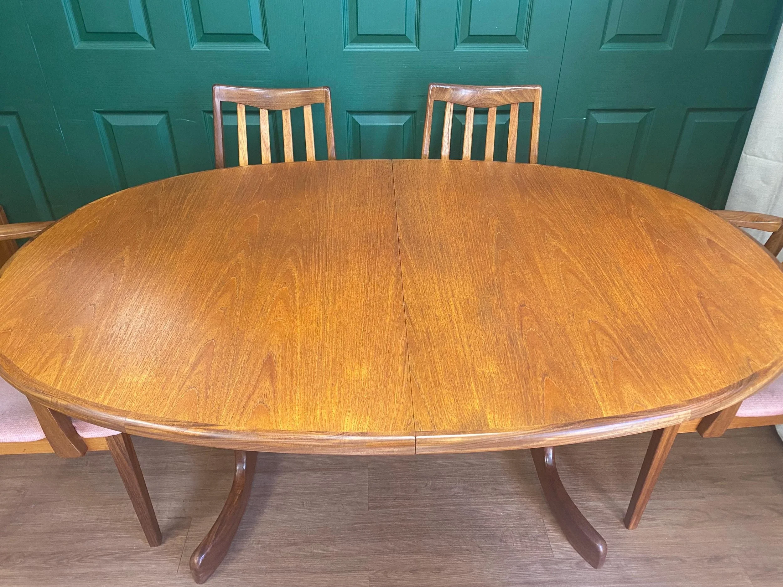 Mid century vintage 1960s G Plan Fresco V Wilkins teak oval extending dining table and six chairs, two carvers