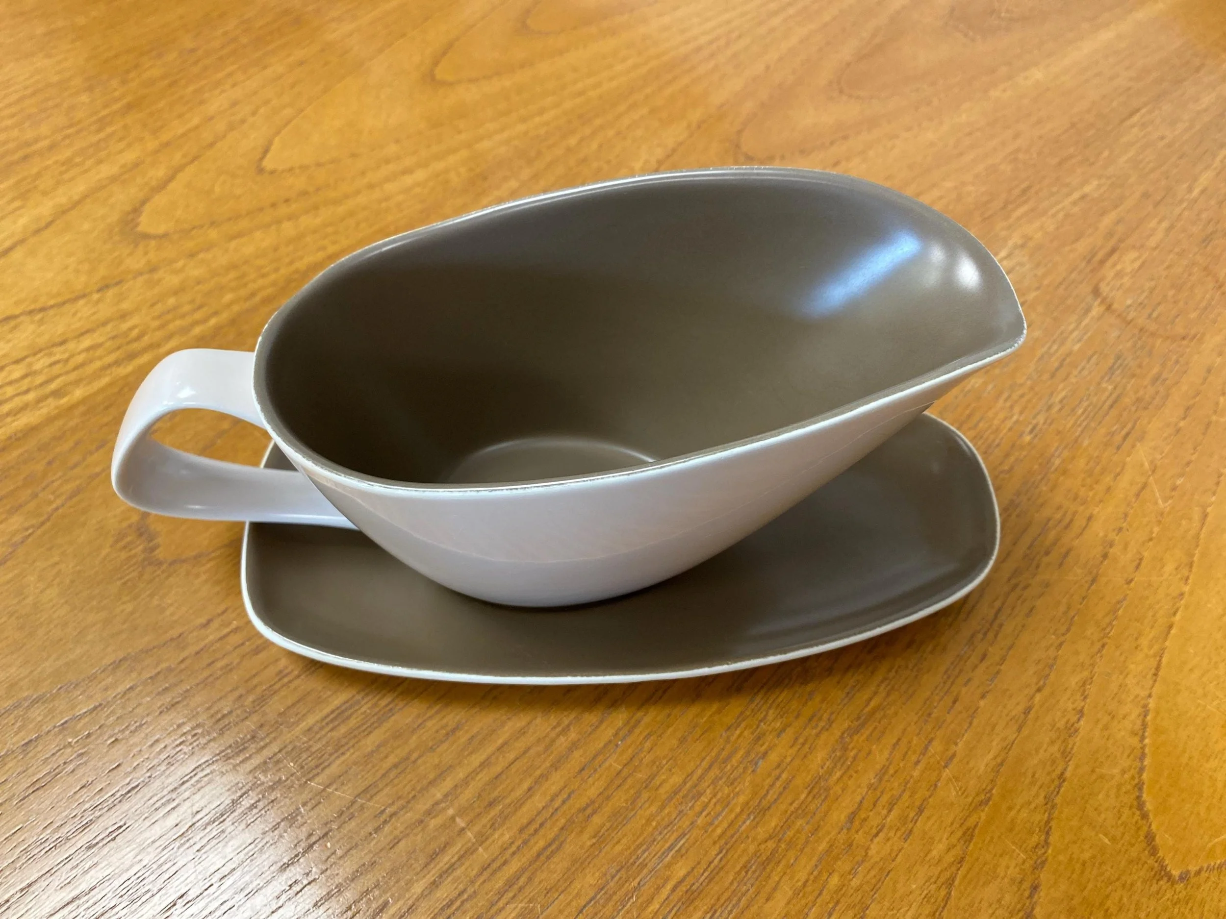 Vintage mid century Poole Pottery twin tone tea gravy boat set