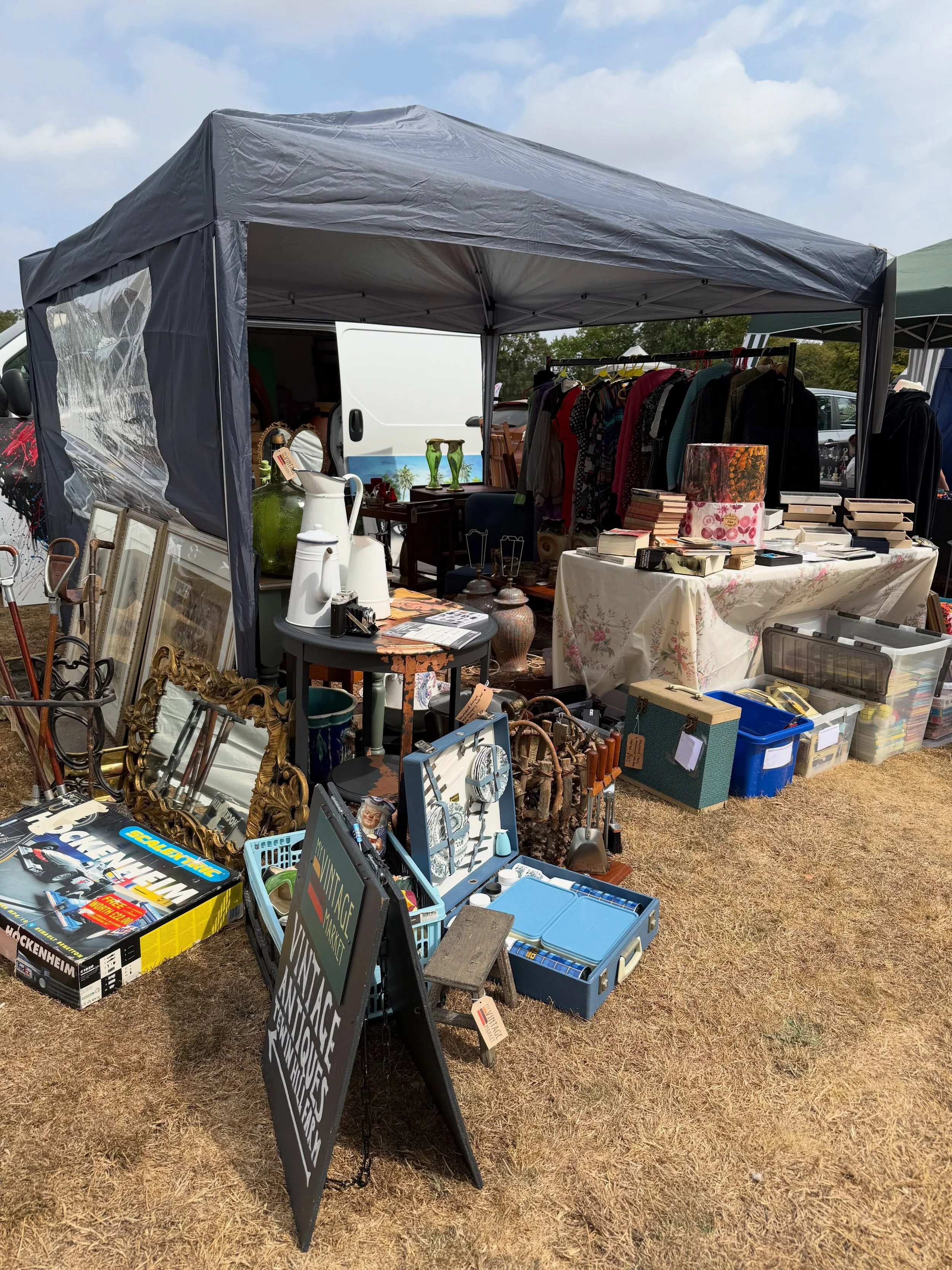 I&rsquo;m at the Tewin Classic car show today until 5pm. Pop by to say hello 👋 

www.myvintagemarket.co.uk

#classiccarshow #vintageshopping #myvintagemarket #hertfordshirebusiness