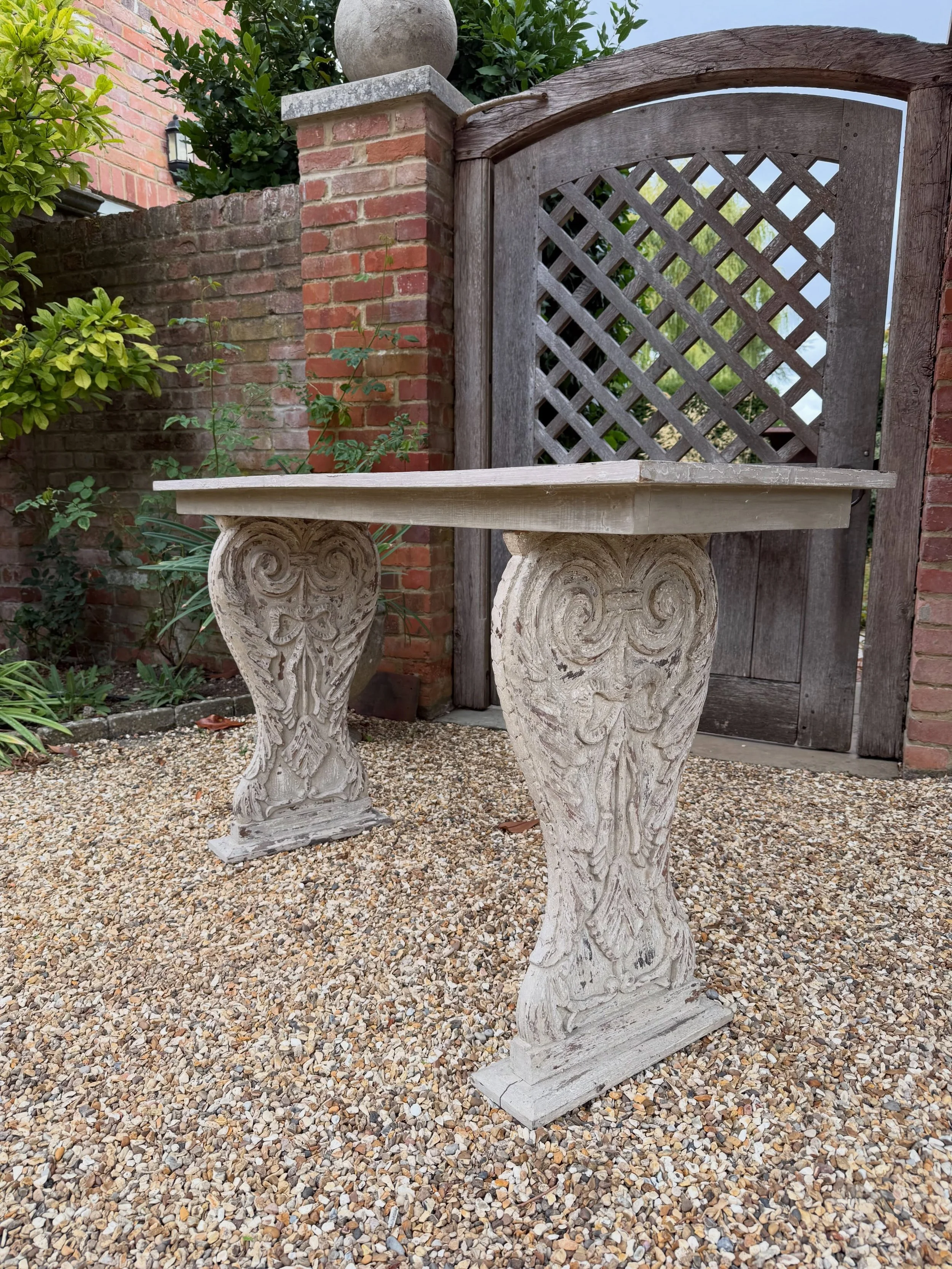 Something a bit different today. A couple of lovely French antique pieces I am selling for a customer.

www.myvintagemarket.co.uk

#frenchantiques #vintageshopping #myvintagemarket #hertfordshirebusiness