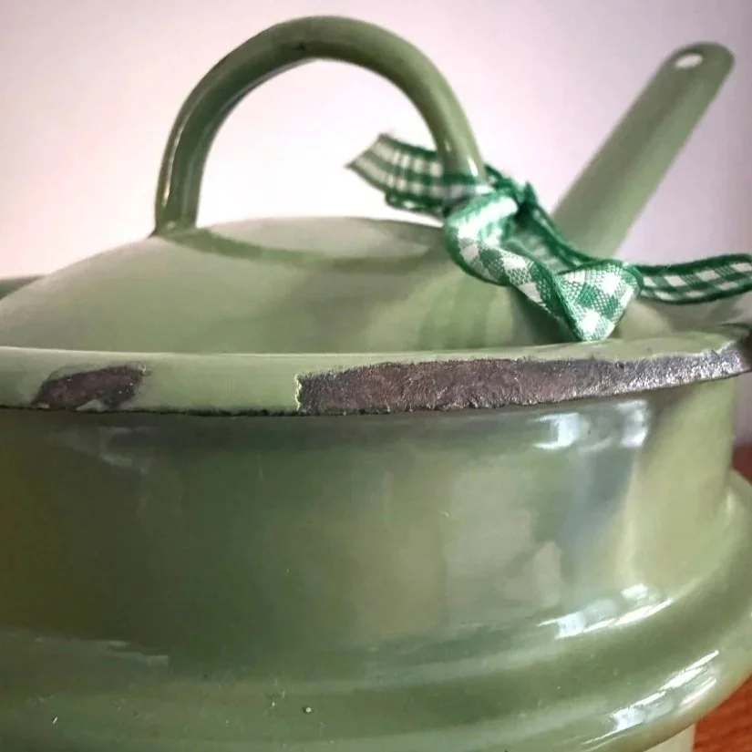 Vintage mid century rustic green enamel lidded saucepan