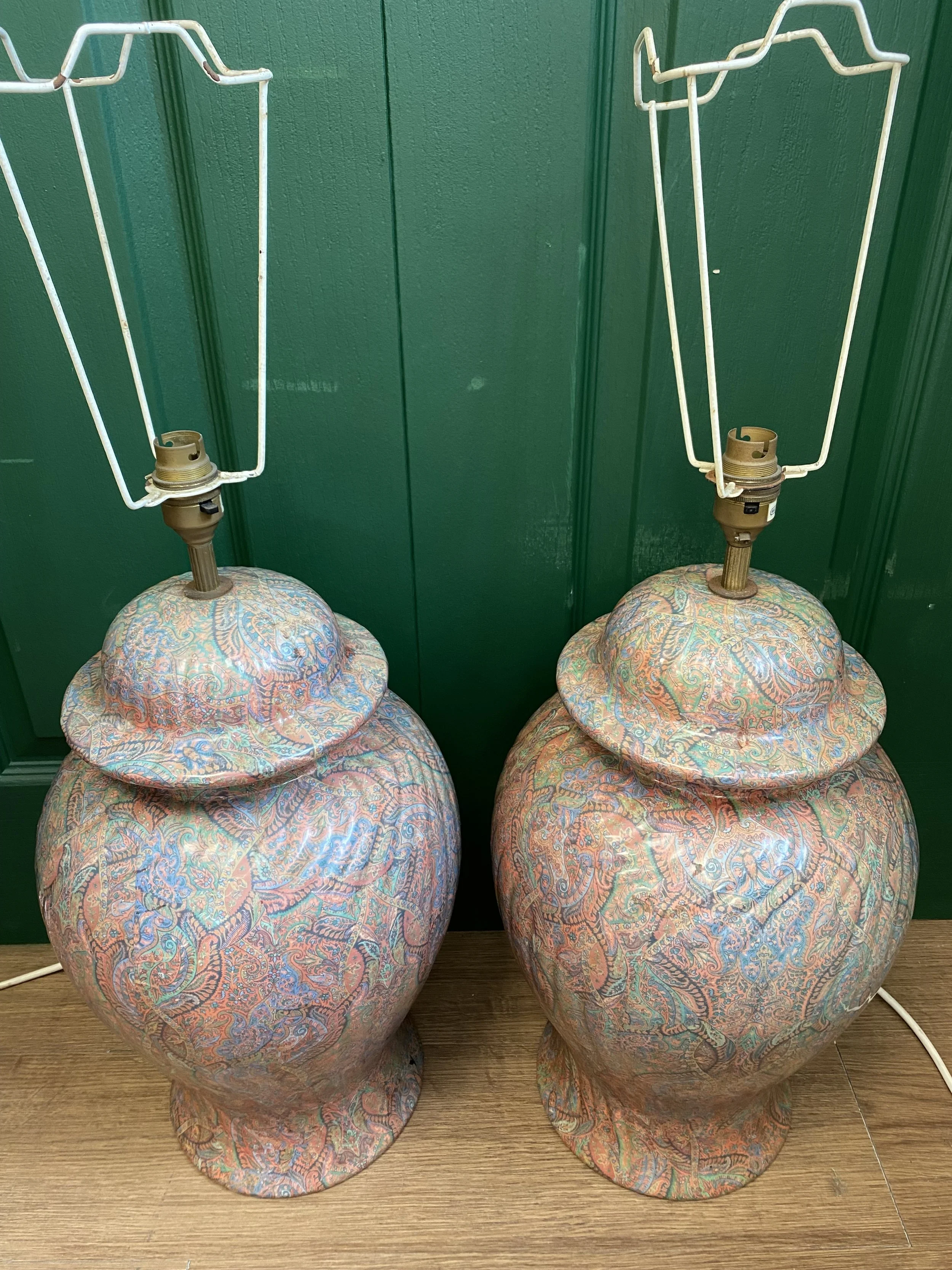 Pair of 1980s decoupage ceramic lamp bases by Global Studios Cornwall, ginger jar style, ribbed