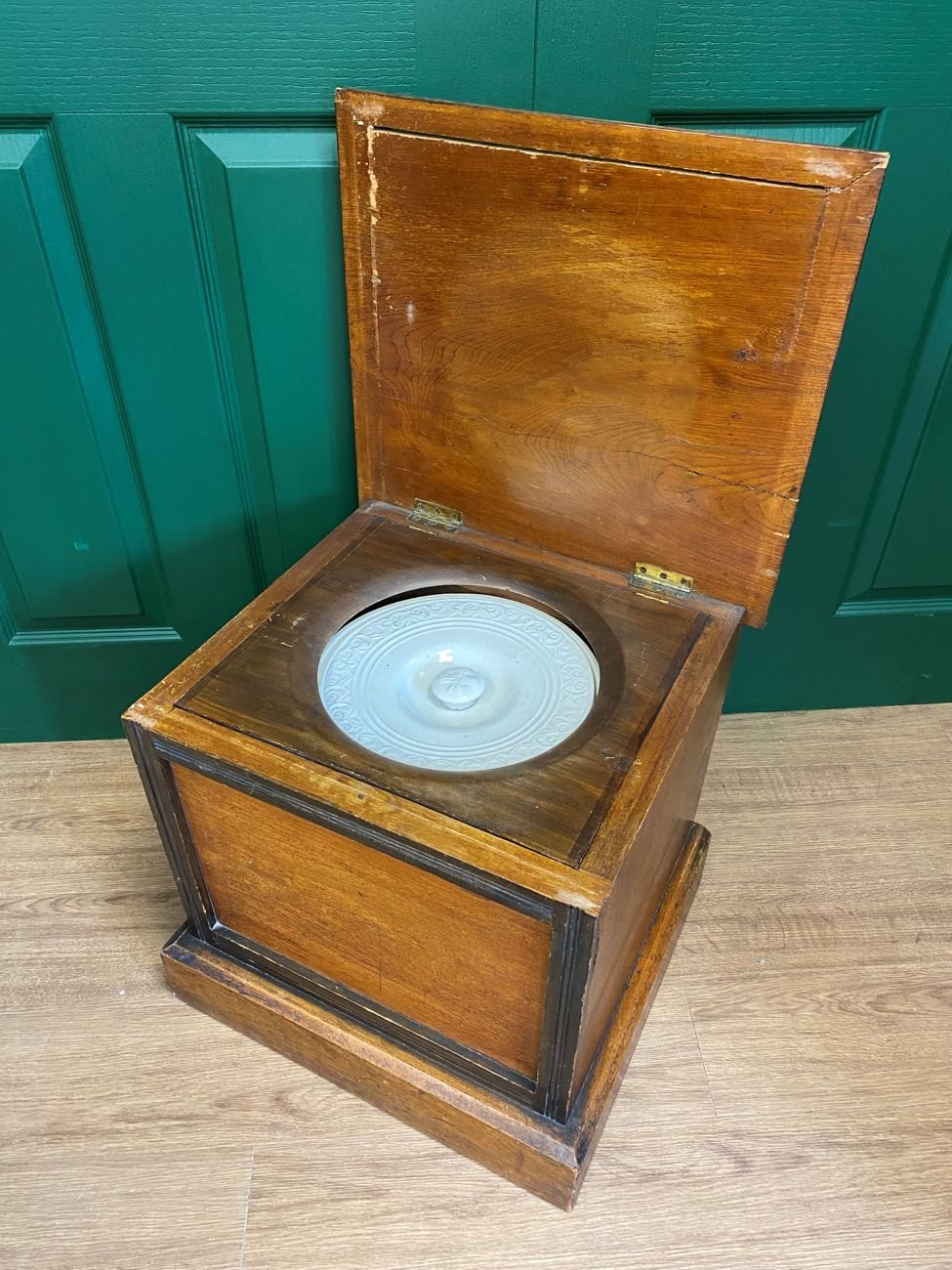 Antique wooden cased chamber pot commode