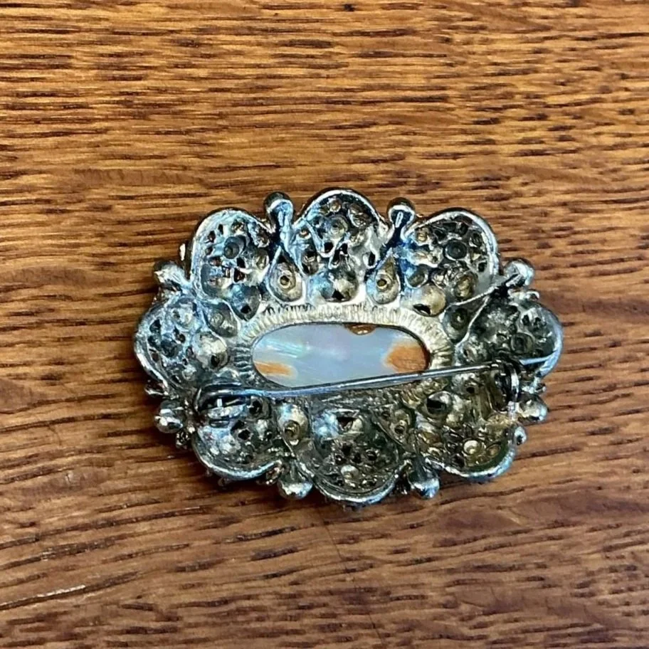Antique 1920s filigree brooch mother of pearl design
