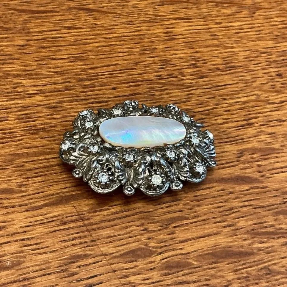 Antique 1920s filigree brooch mother of pearl design