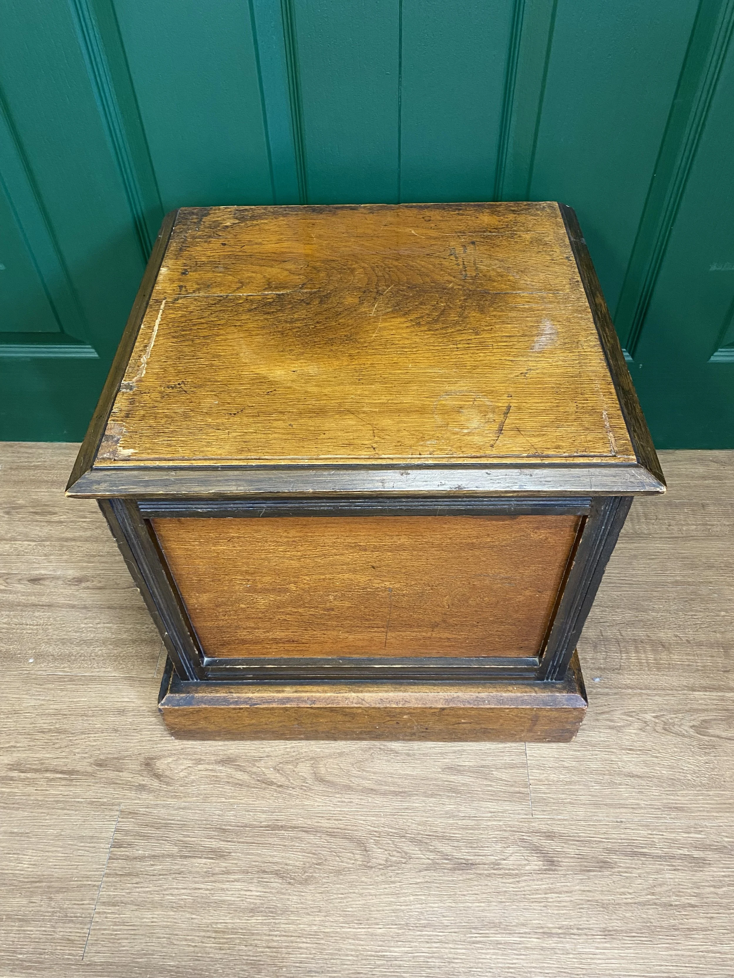 Antique wooden cased chamber pot commode