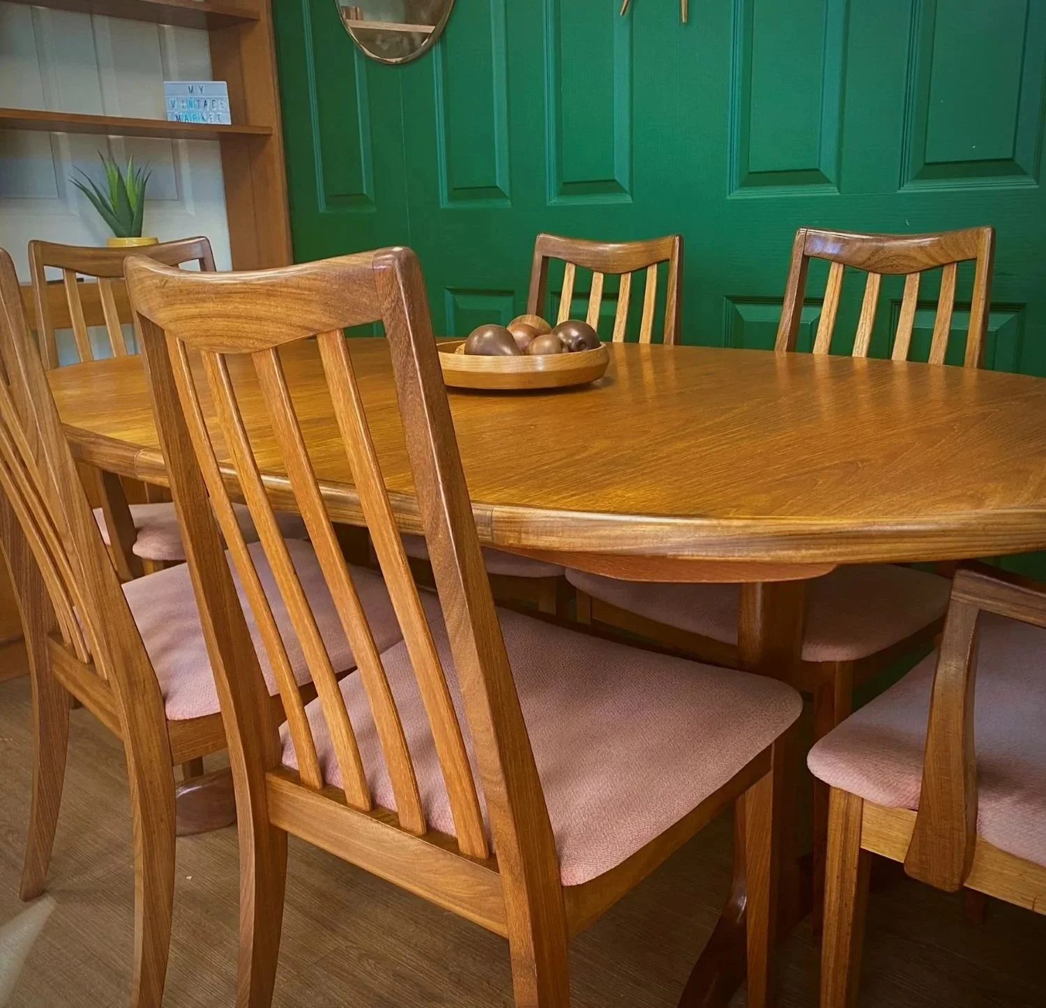 Mid+century+vintage+1960s+G+Plan+Fresco+V+Wilkins+teak+oval+extending+dining+table+and+six+chairs%2C+two+carvers+side+close+up.jpg