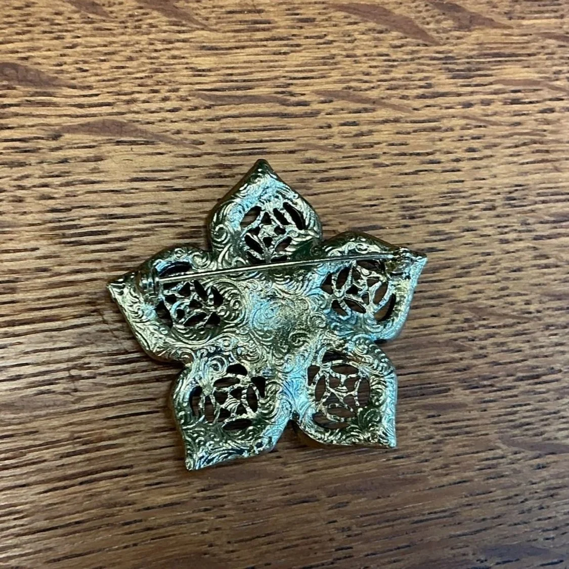 Antique 1920s filigree brooch green floral design