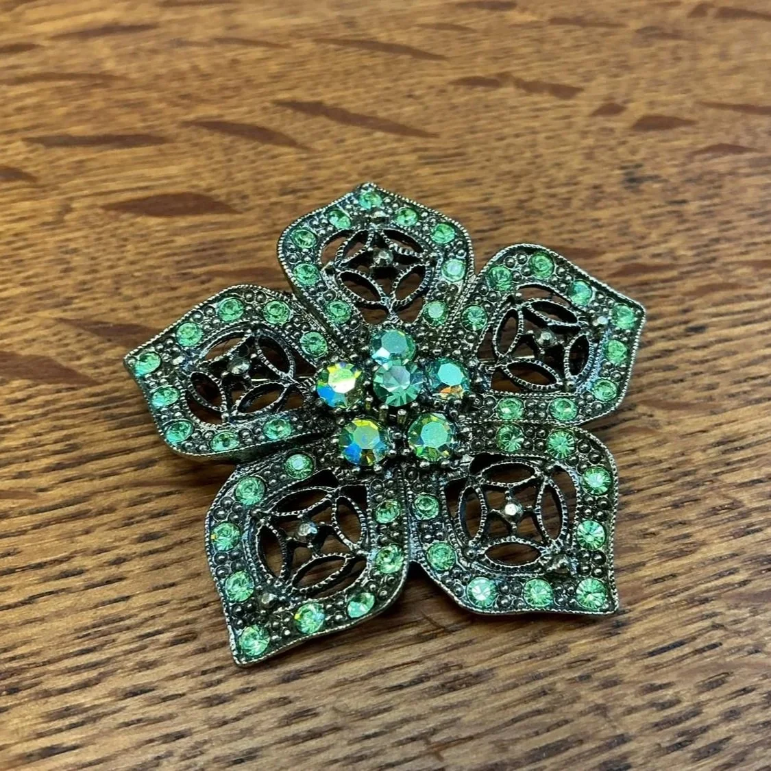 Antique 1920s filigree brooch green floral design