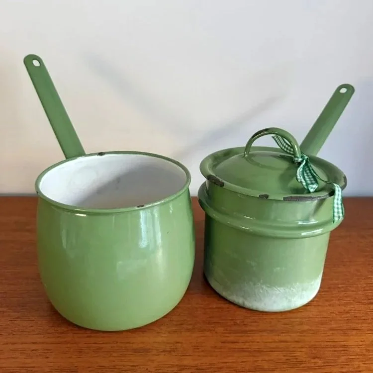 Vintage mid century rustic green enamel Kampenware pan