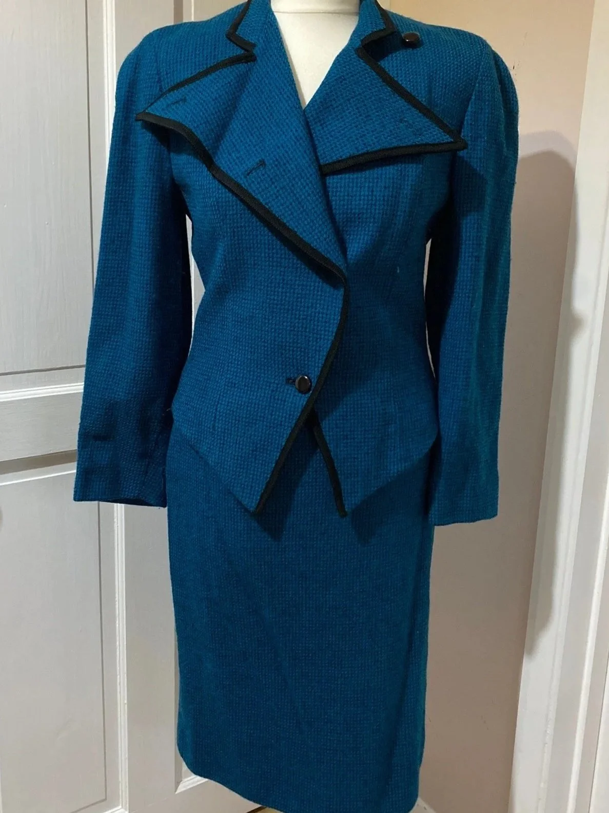 Original 1970s Vintage Aquascutum Skirt With Jacket, Size 10 Blue/Black